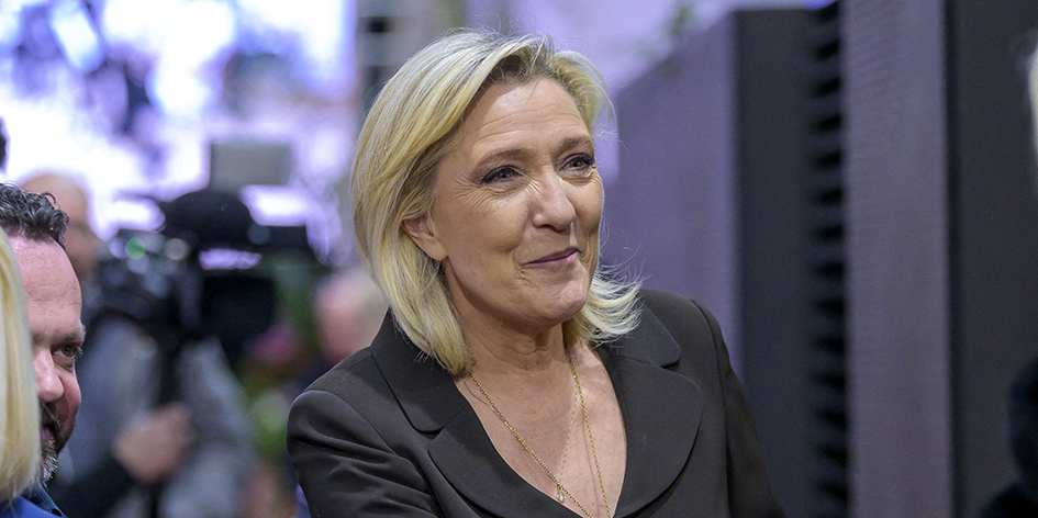 Marine Le Pen, les habits d'une favorite