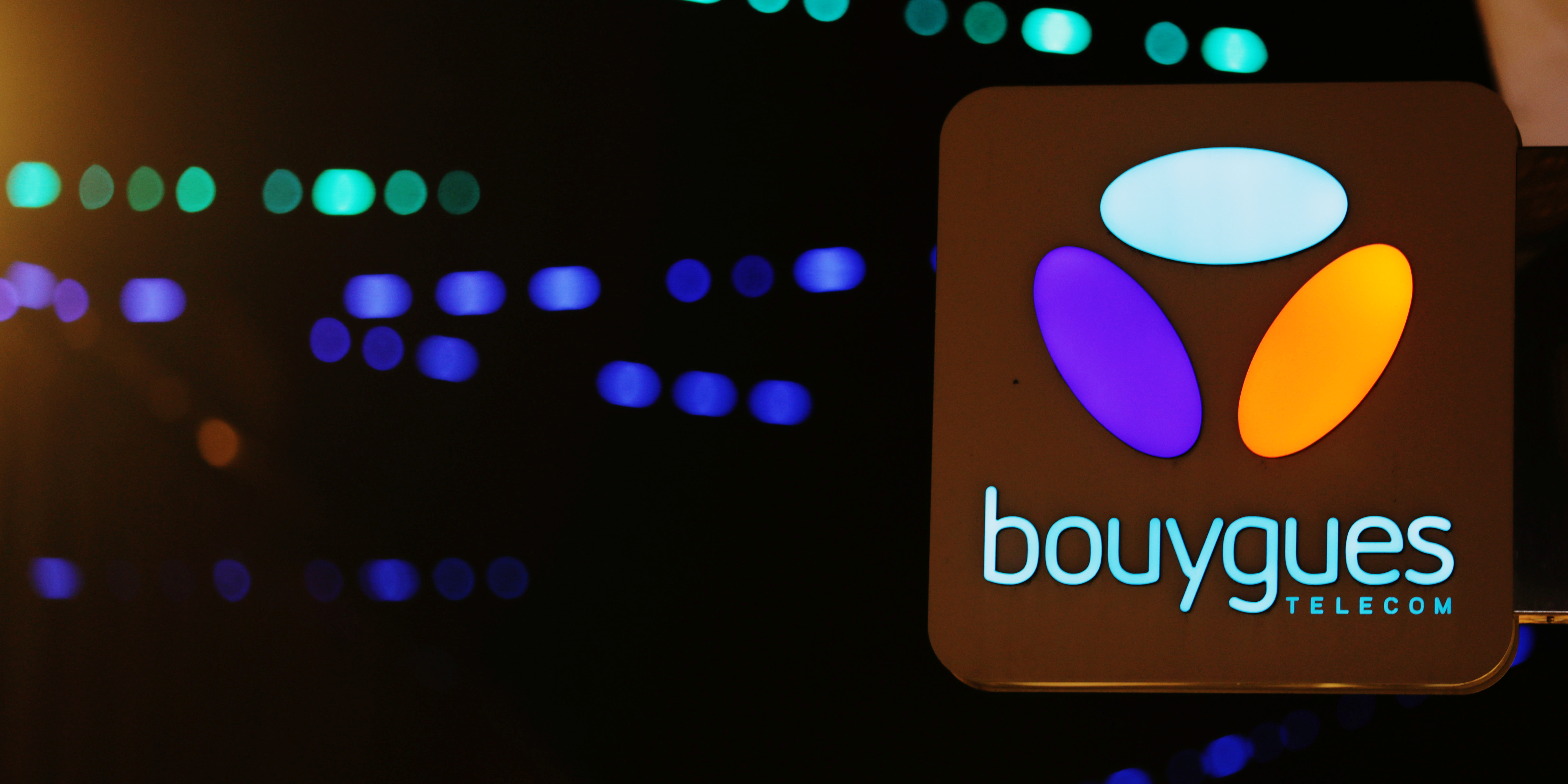 Bouygues Telecom en négociations exclusives pour acquérir La Poste Telecom