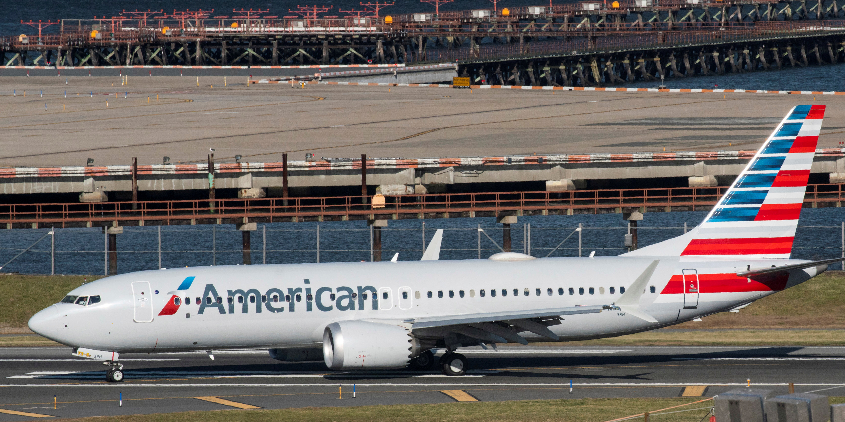 Commande astronomique d'American Airlines : 450 avions achetés à Airbus, Boeing et Embraer
