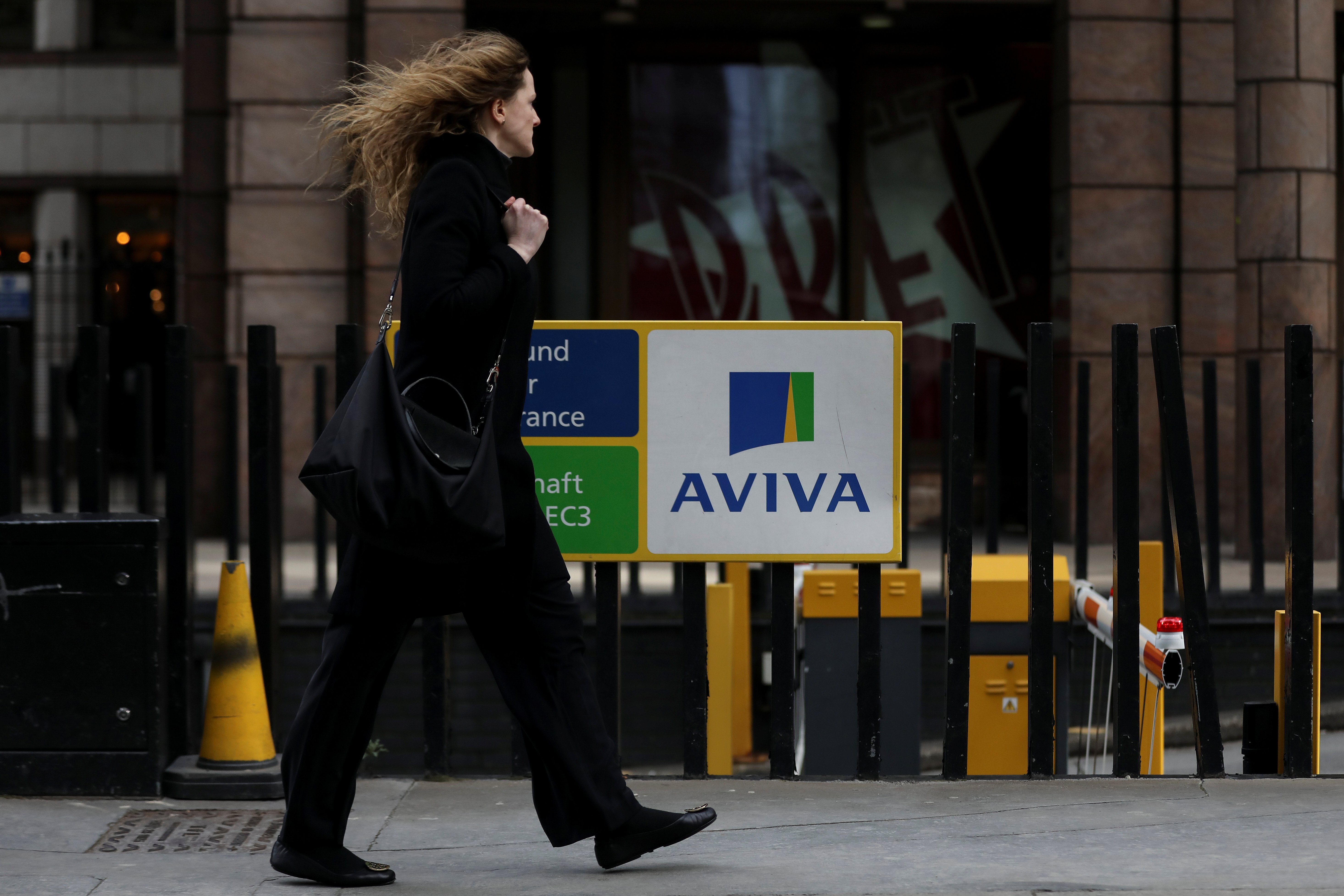 Assurance : vers un rachat de Direct Line par Aviva