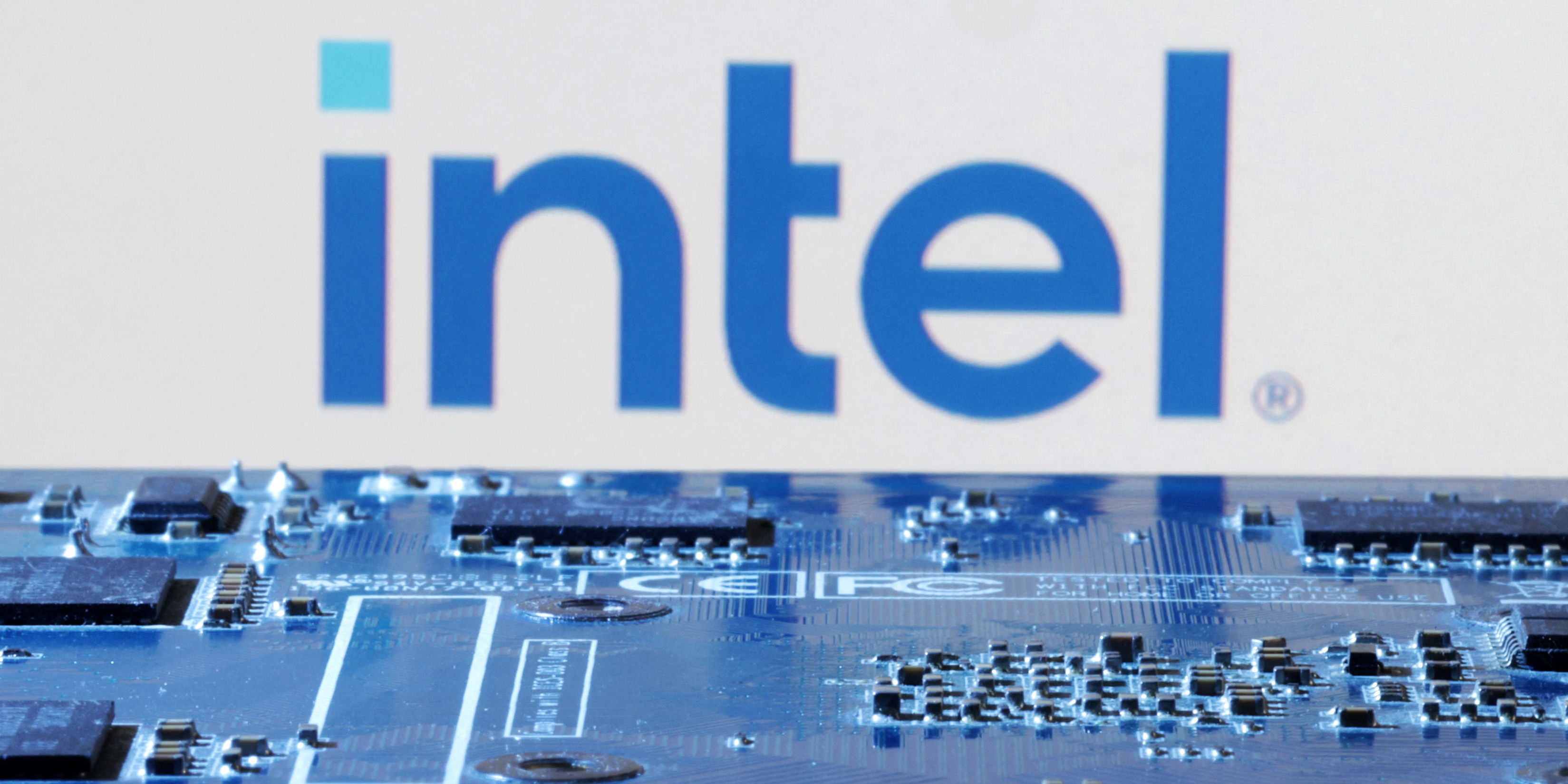 Semi-conducteurs : le gouvernement américain débloque près de 20 milliards de dollars pour Intel