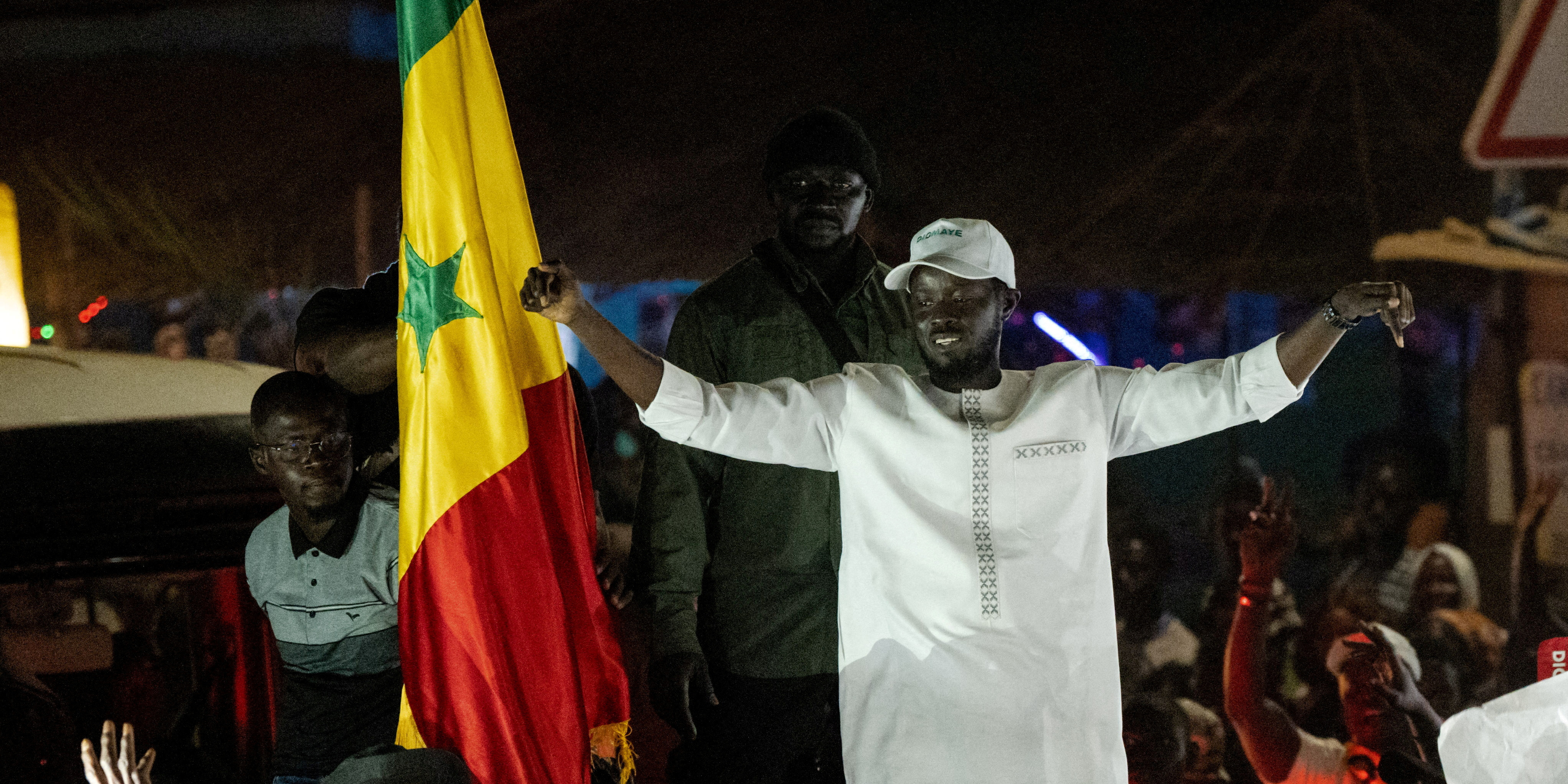 Sénégal : après des semaines de chaos, Bassirou Diomaye Faye, le candidat antisystème est reconnu président