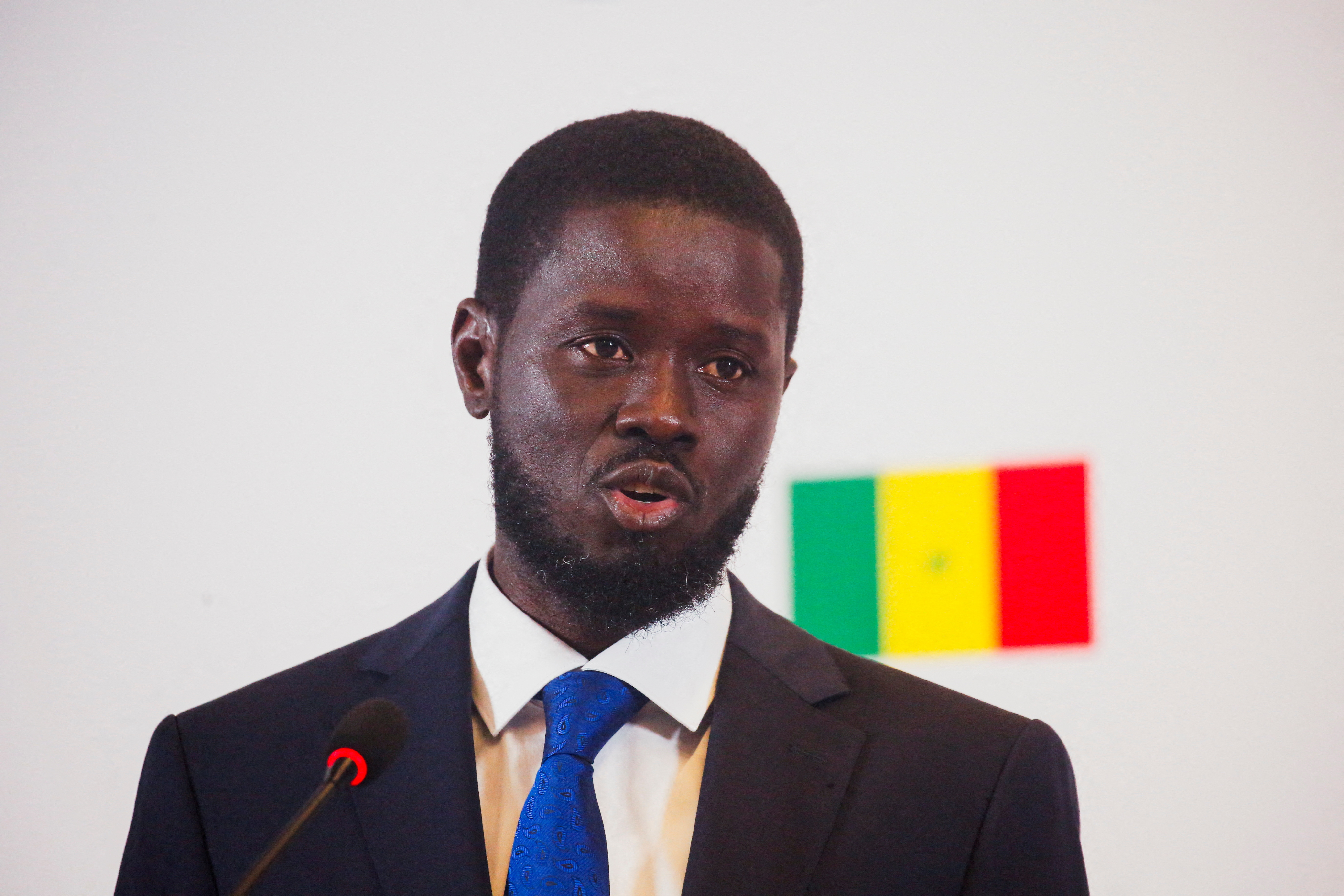Sénégal : le nouveau président veut renégocier les contrats miniers et pétroliers, accusés de léser le pays