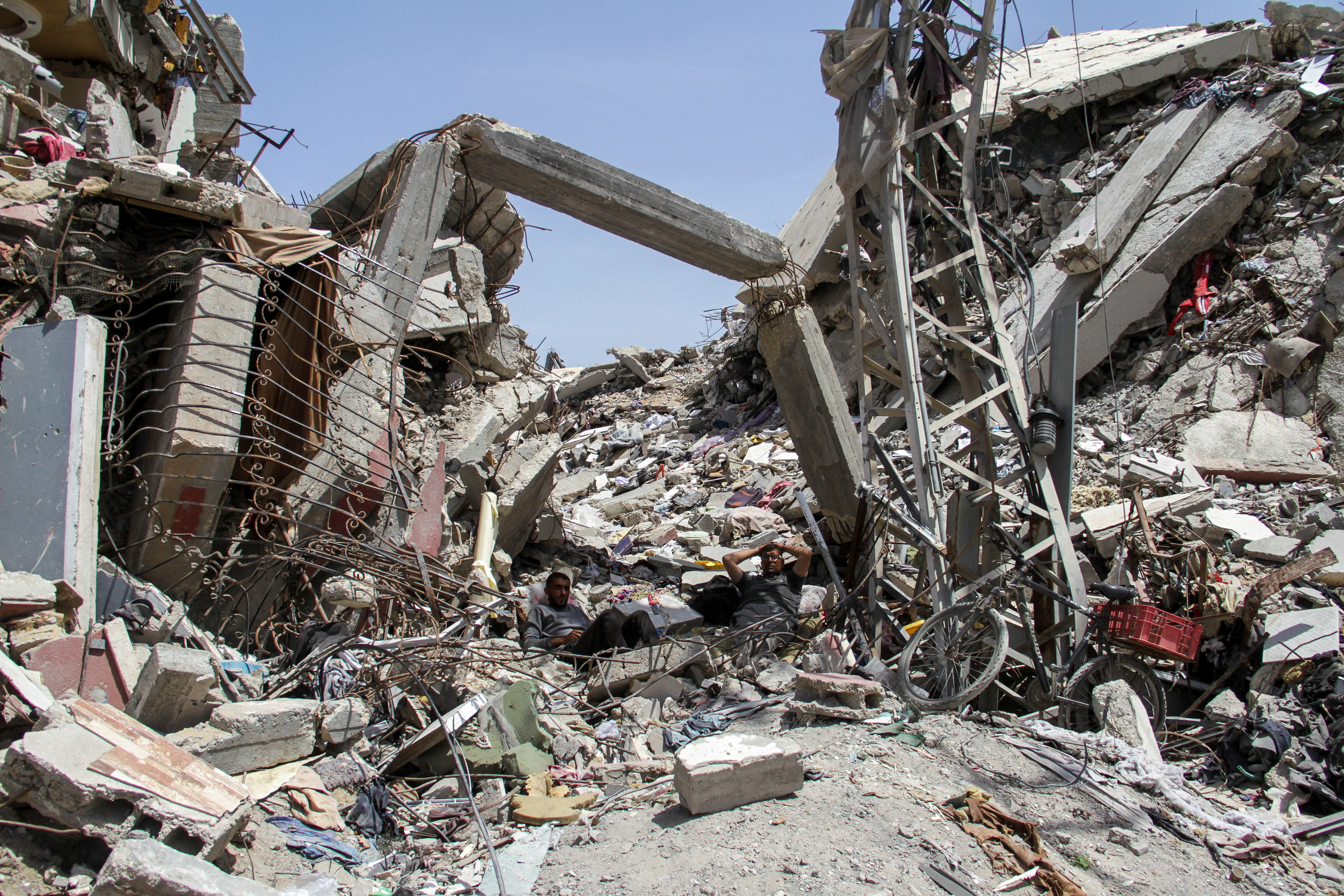 Guerre Israël-Hamas : la reconstruction à Gaza estimée entre 30 et 40 milliards de dollars par l'ONU