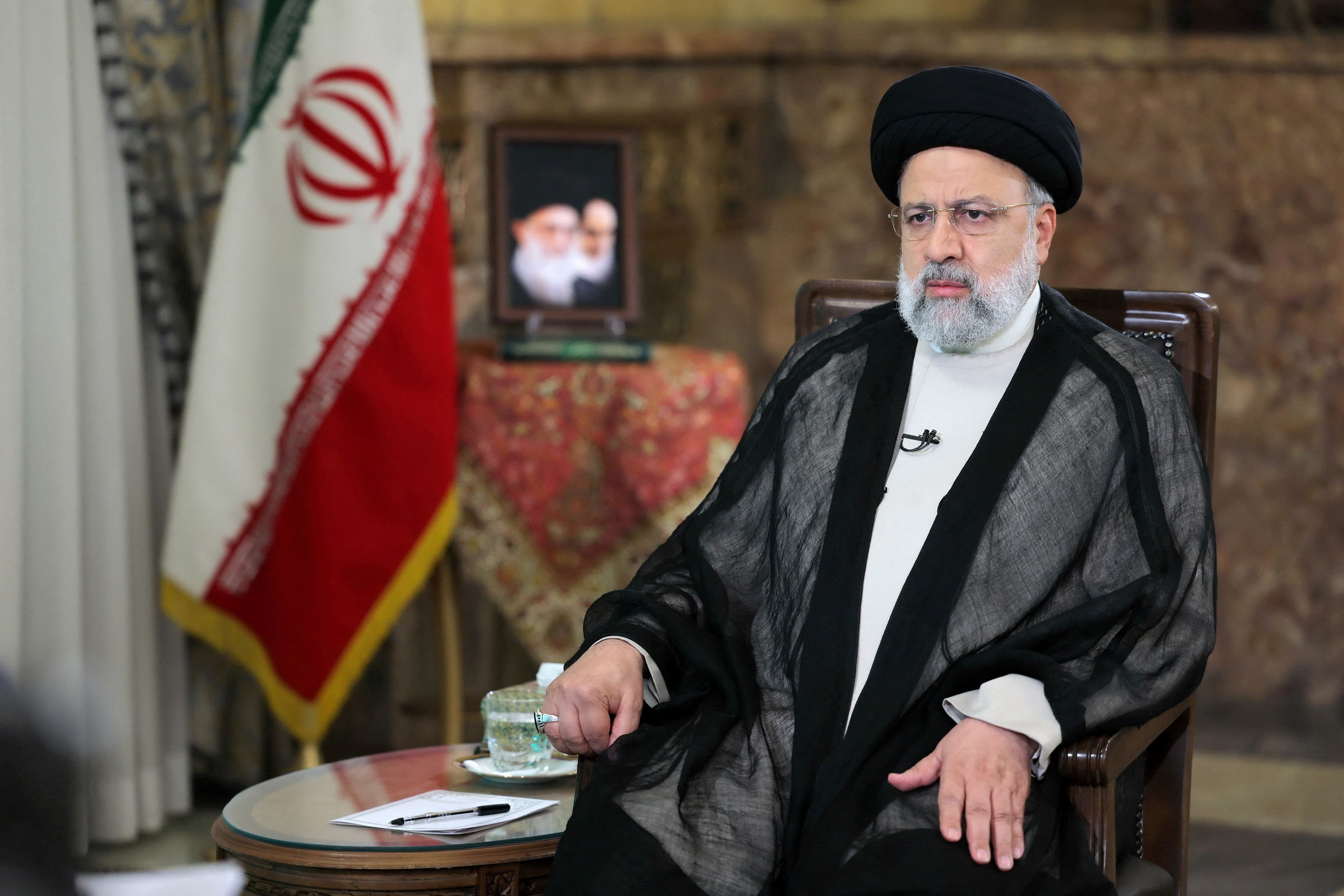 Incertitude sur le sort du président iranien Raïssi après un accident d'hélicoptère