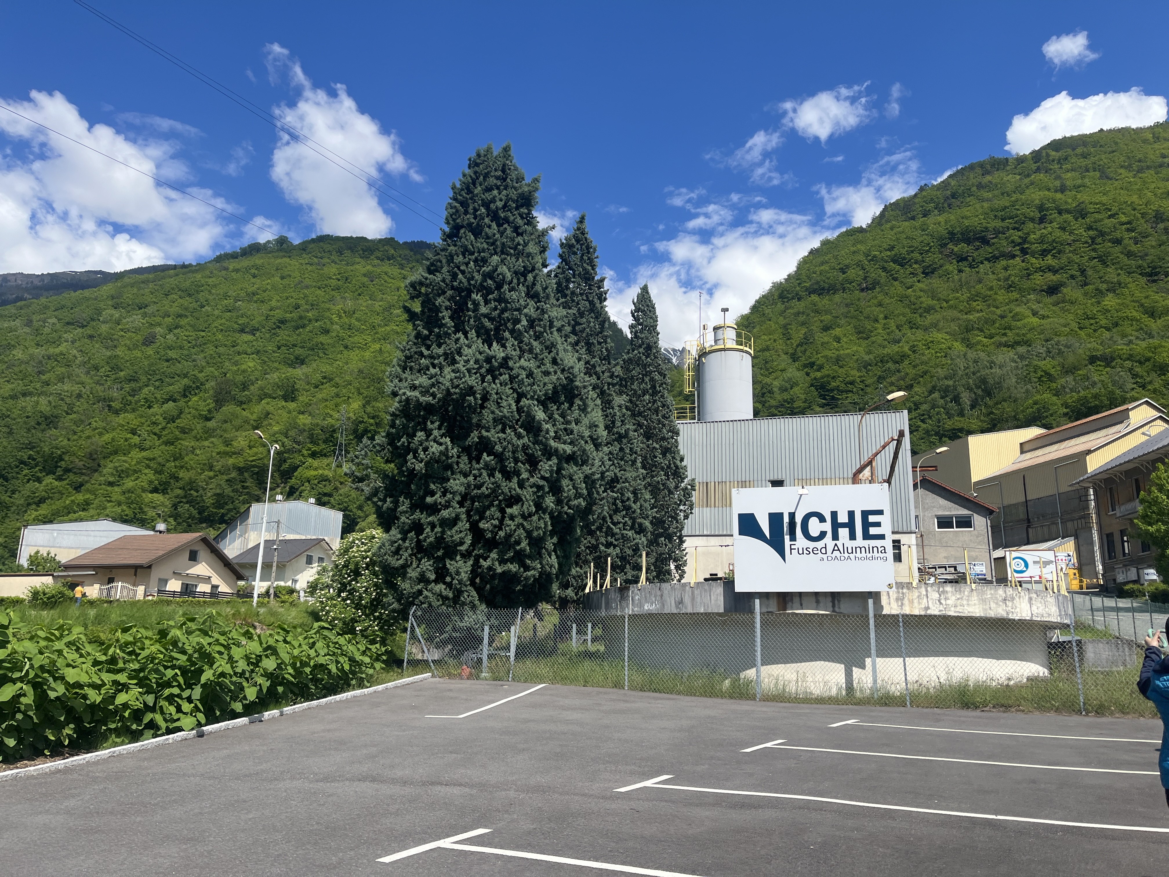 Niche Fused Alumina : cinq repreneurs potentiels et des questions pour l'heure en suspens en Savoie