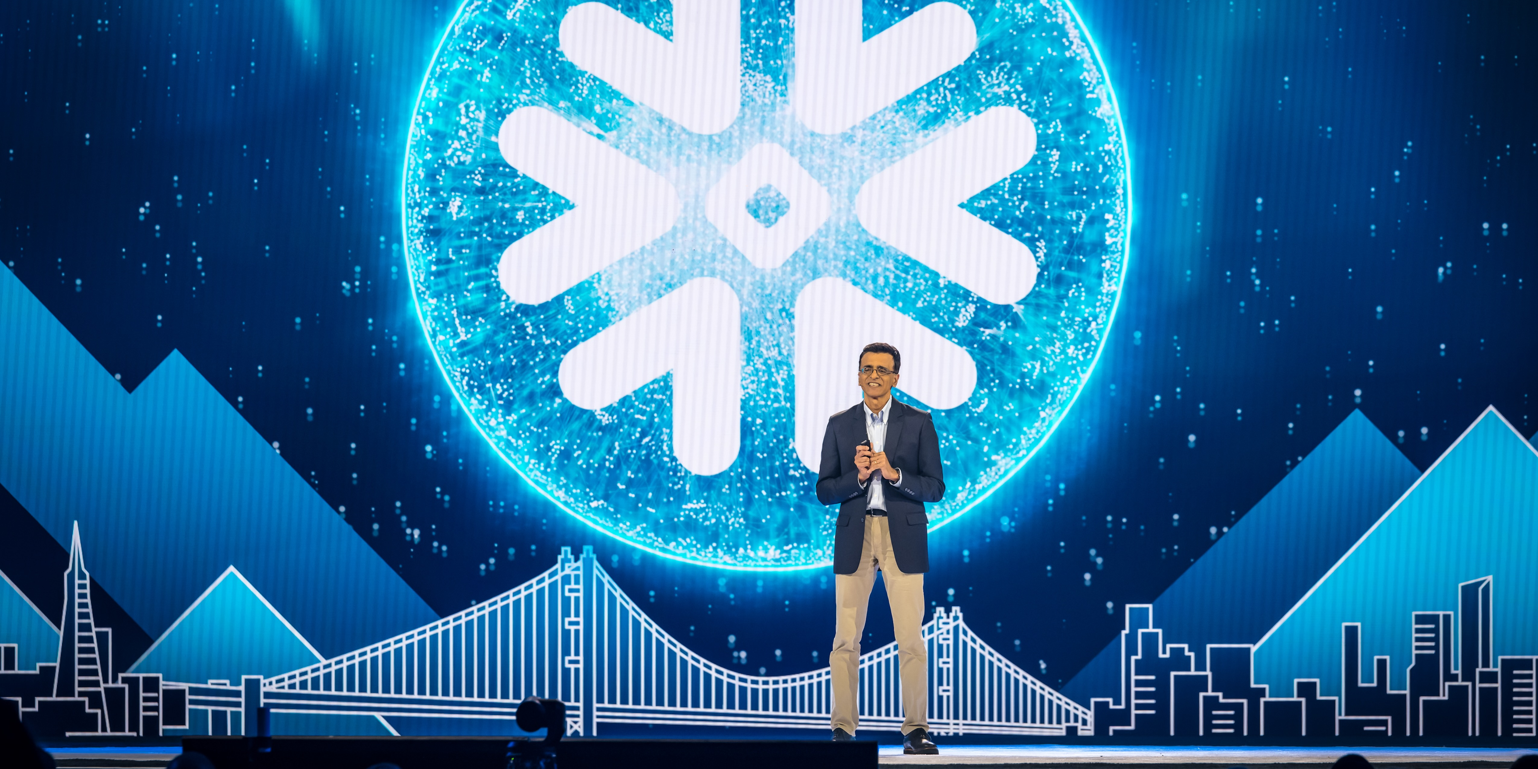 Snowflake veut mettre l'IA générative entre les mains de chaque entreprise
