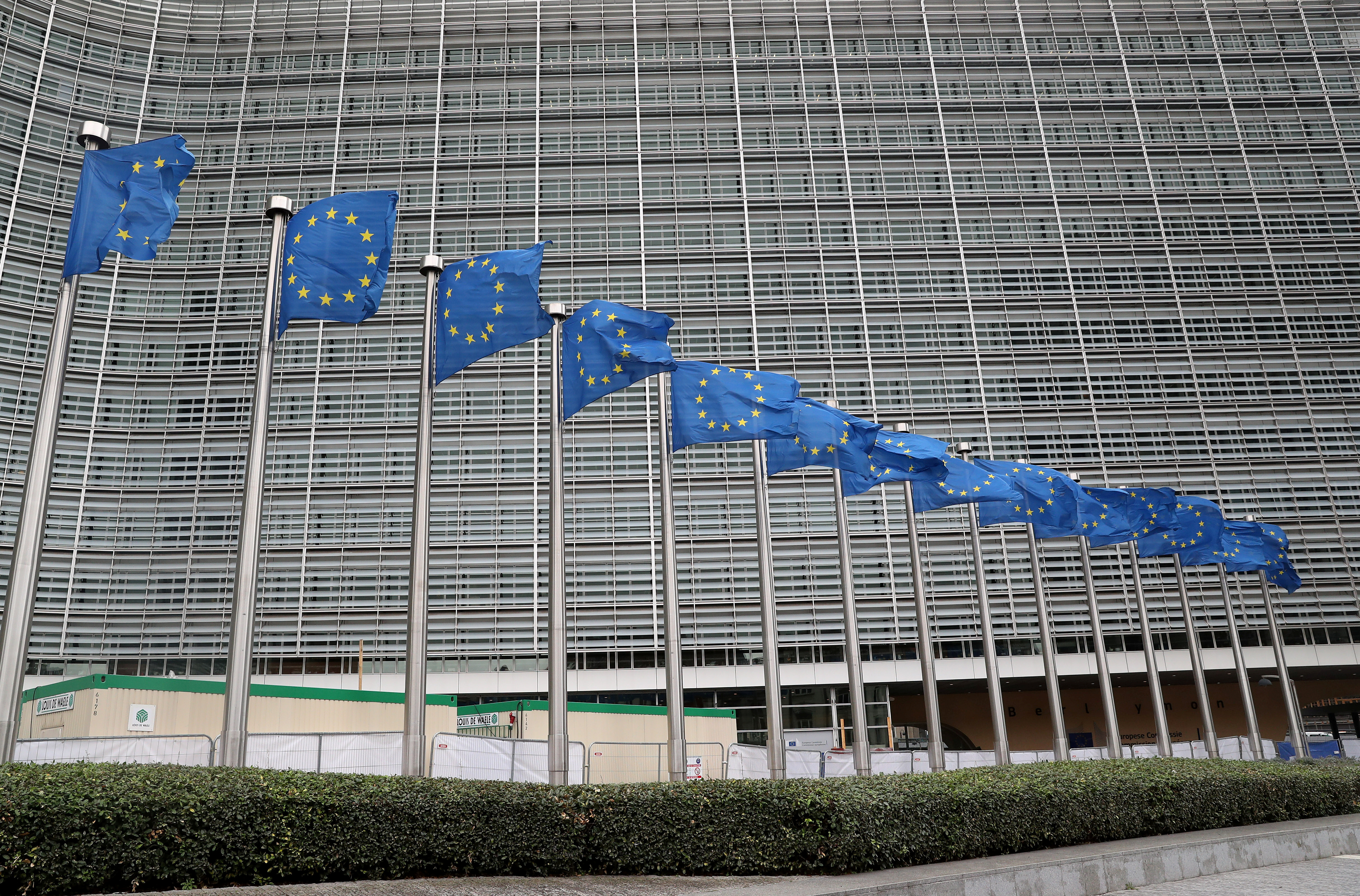 Déficit public excessif : la Commission européenne compte ouvrir une procédure disciplinaire contre la France