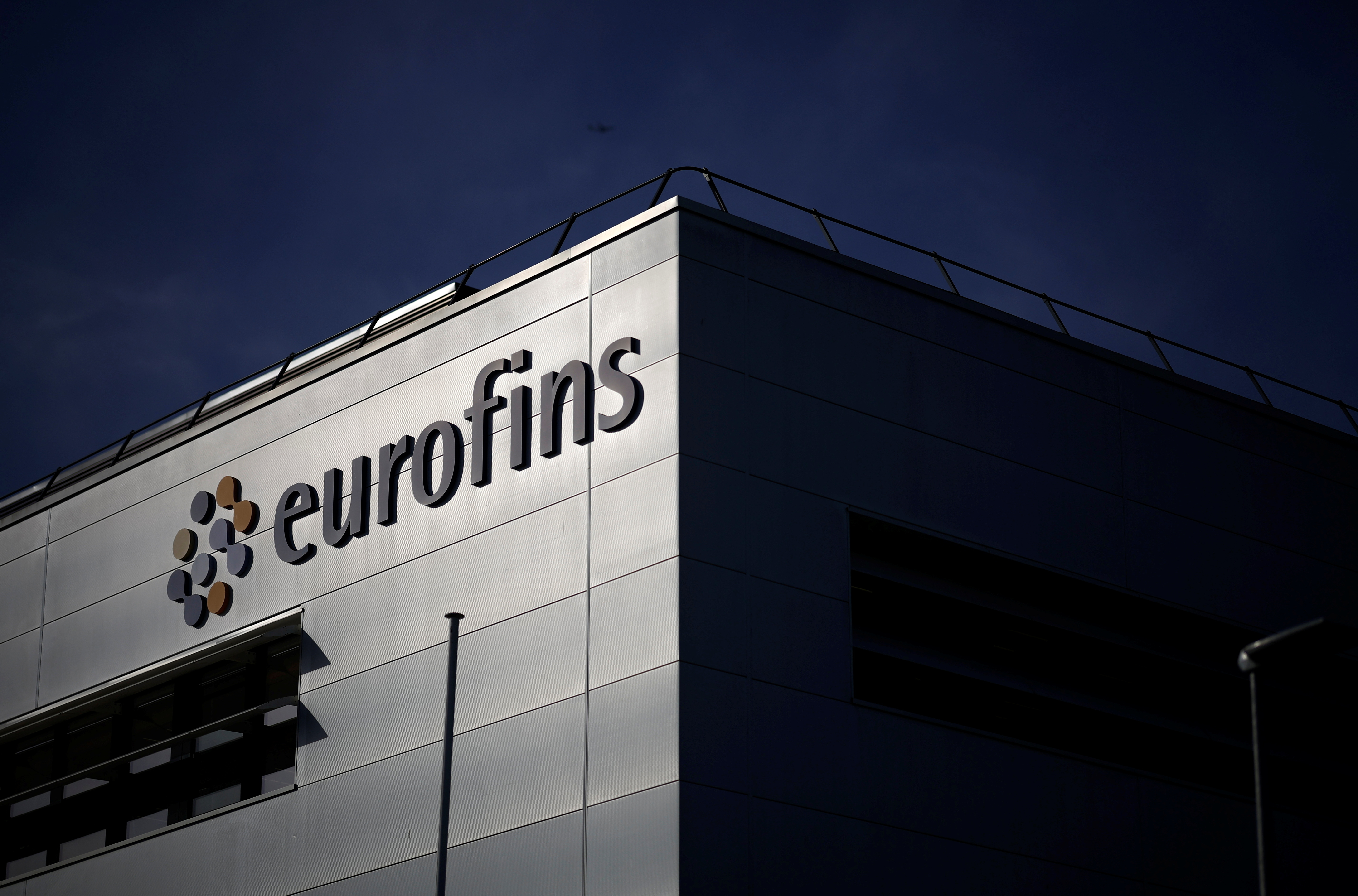 Attaqué sur sa gestion « opaque », Eurofins récuse des « accusations sans fondement »