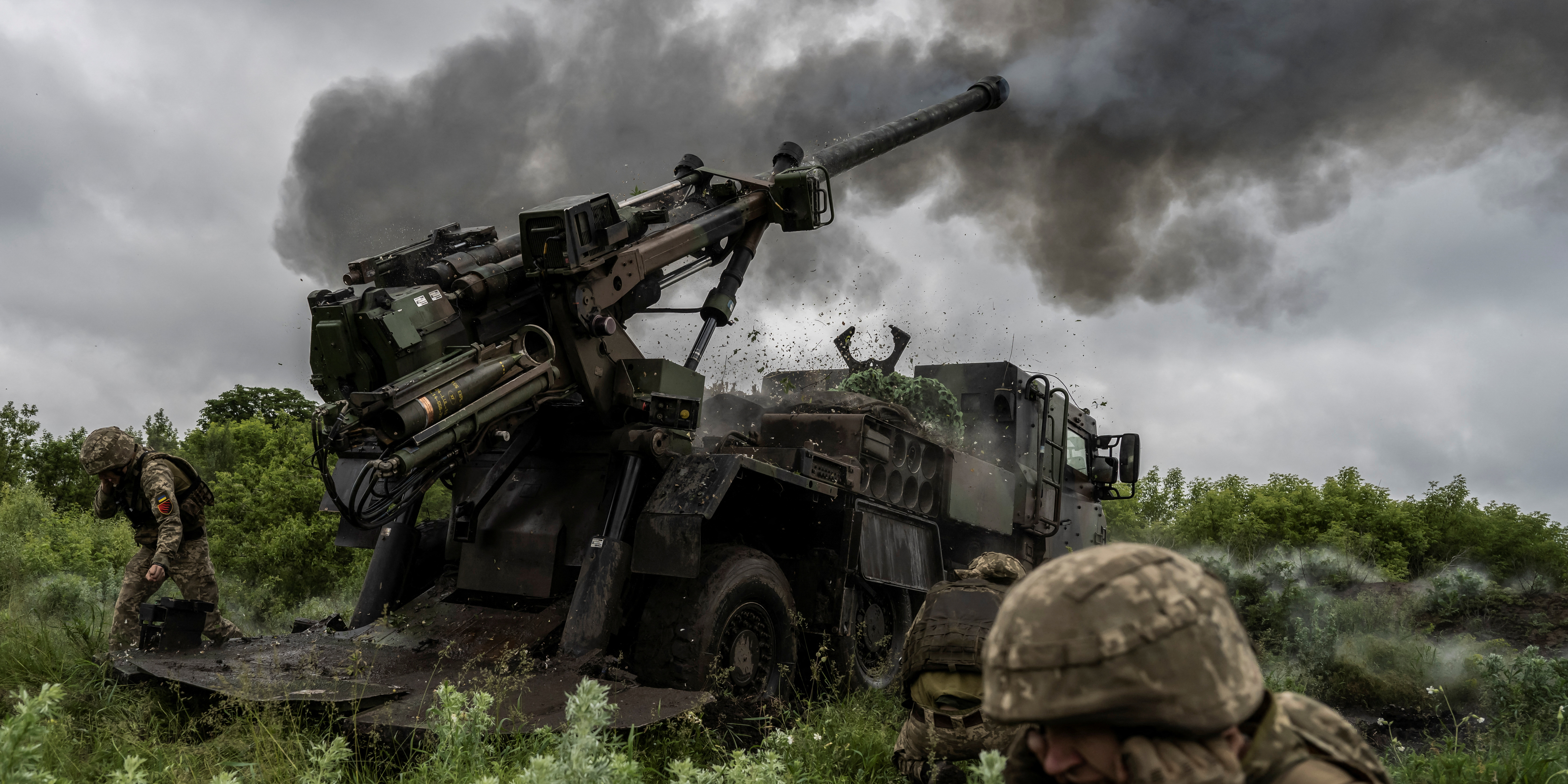 Guerre en Ukraine : les munitions envoyées à l'initiative de Prague commencent à arriver