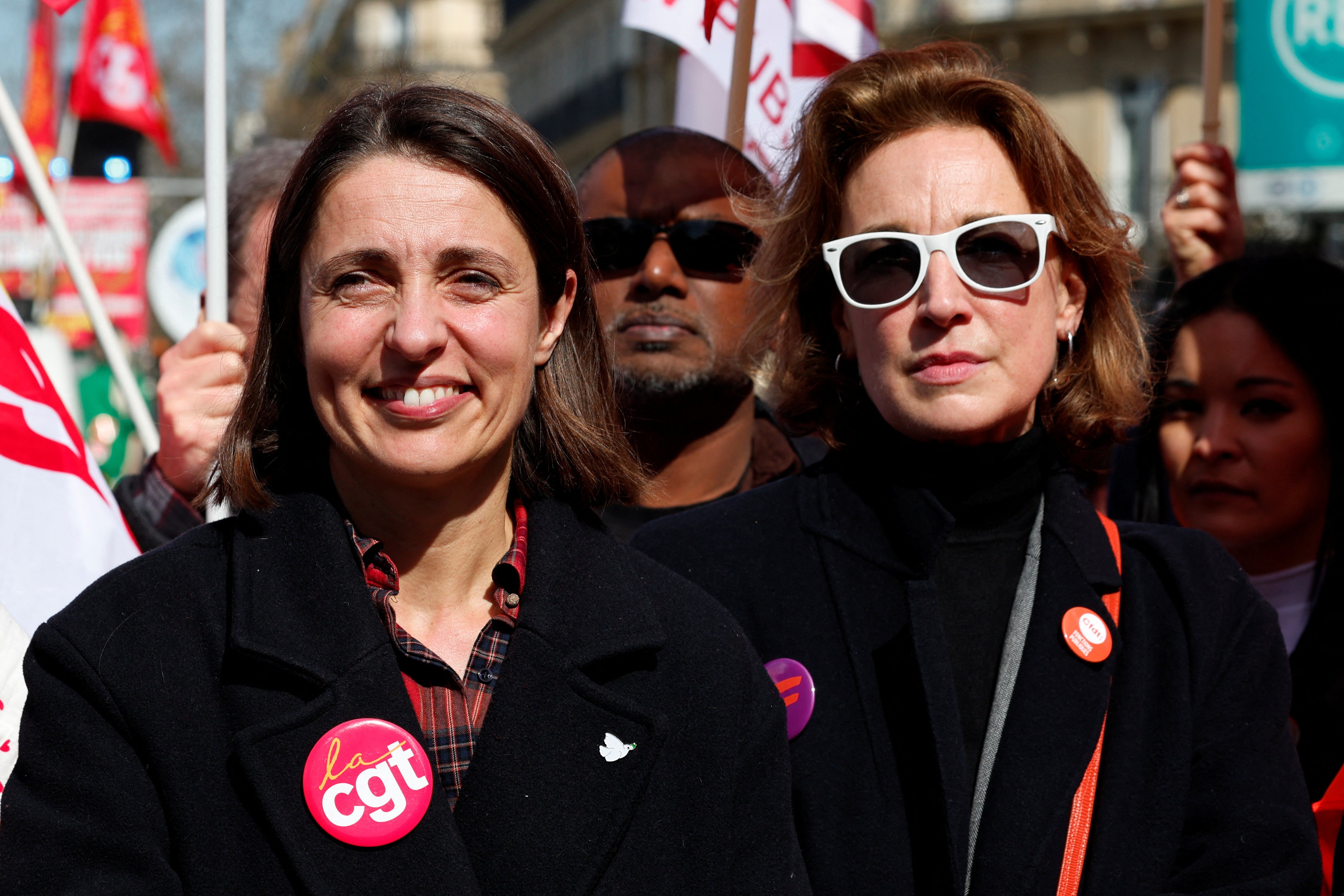 Motion de censure : pourquoi les syndicats maintiennent la grève malgré tout