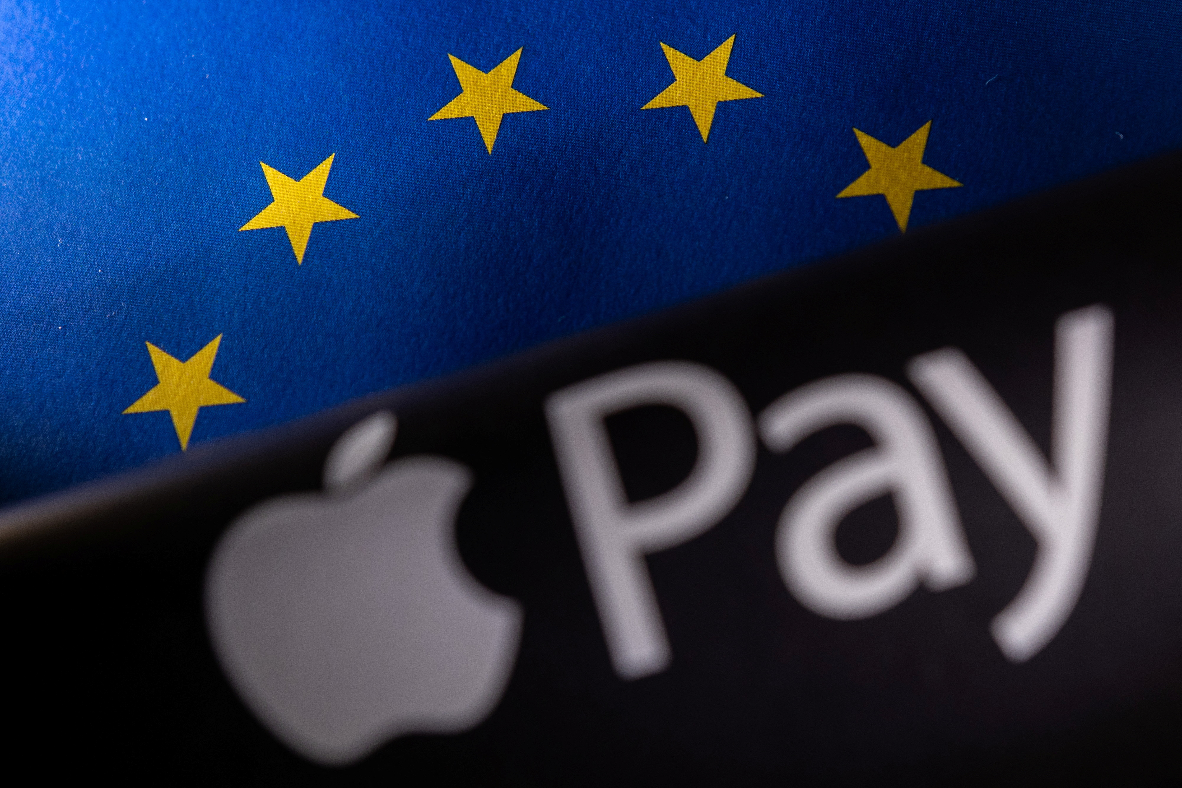 Paiement sans contact : l'Union européenne approuve l'ouverture à la concurrence d'Apple Pay