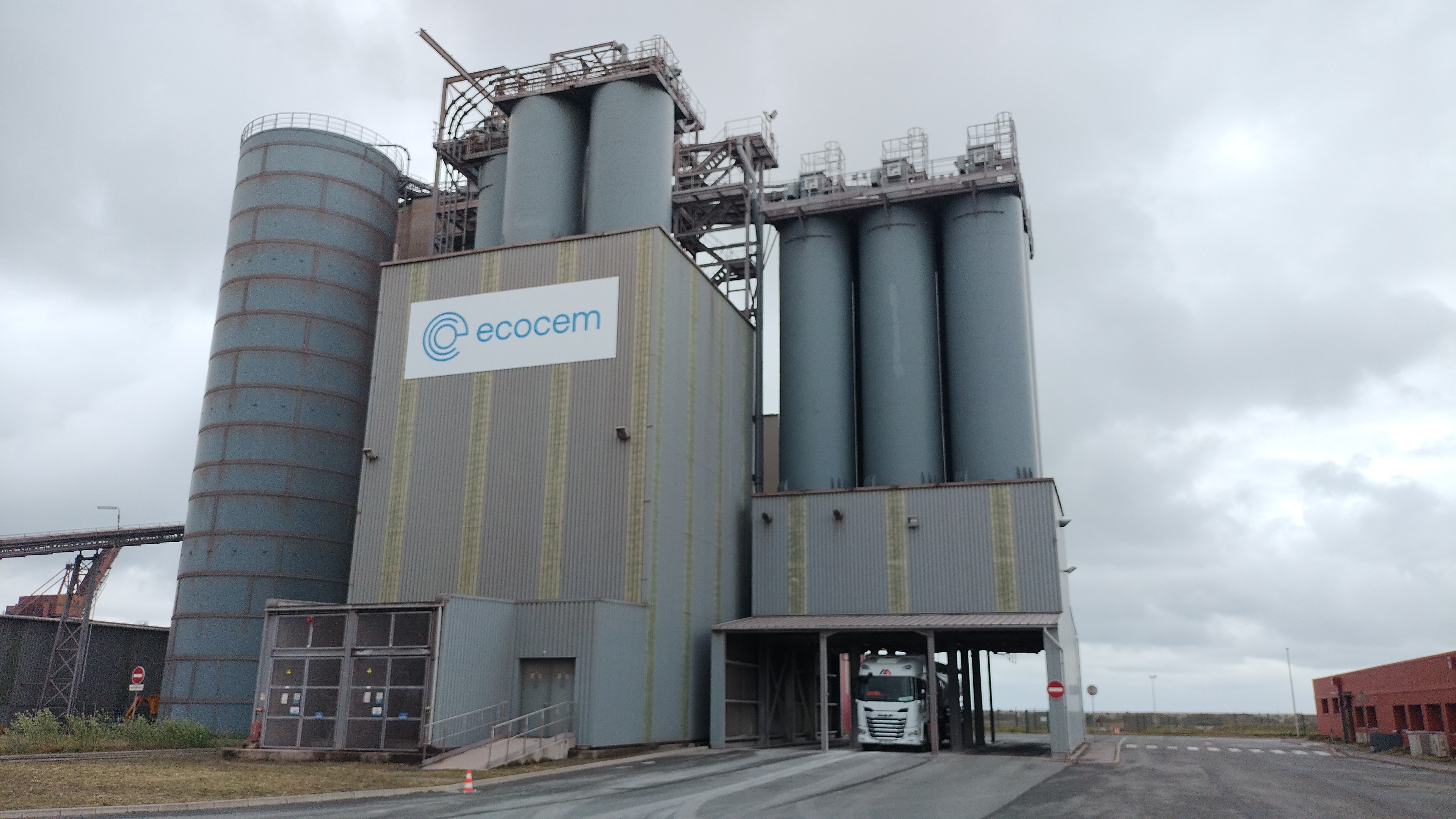 Construction : l'Irlandais Ecocem se pose en champion de la décarbonation du ciment