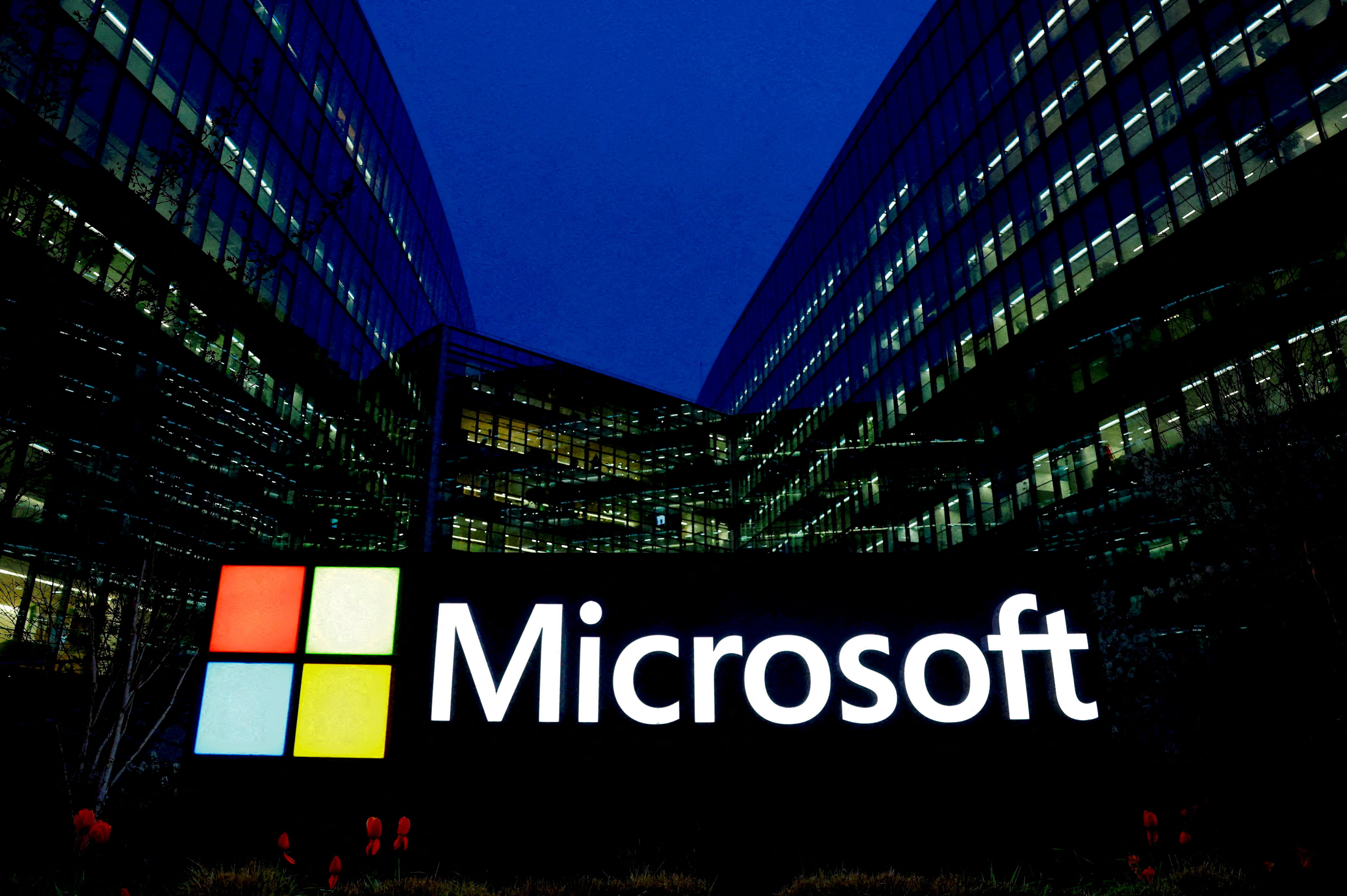 IA : Microsoft investit 80 milliards de dollars pour construire des data centers