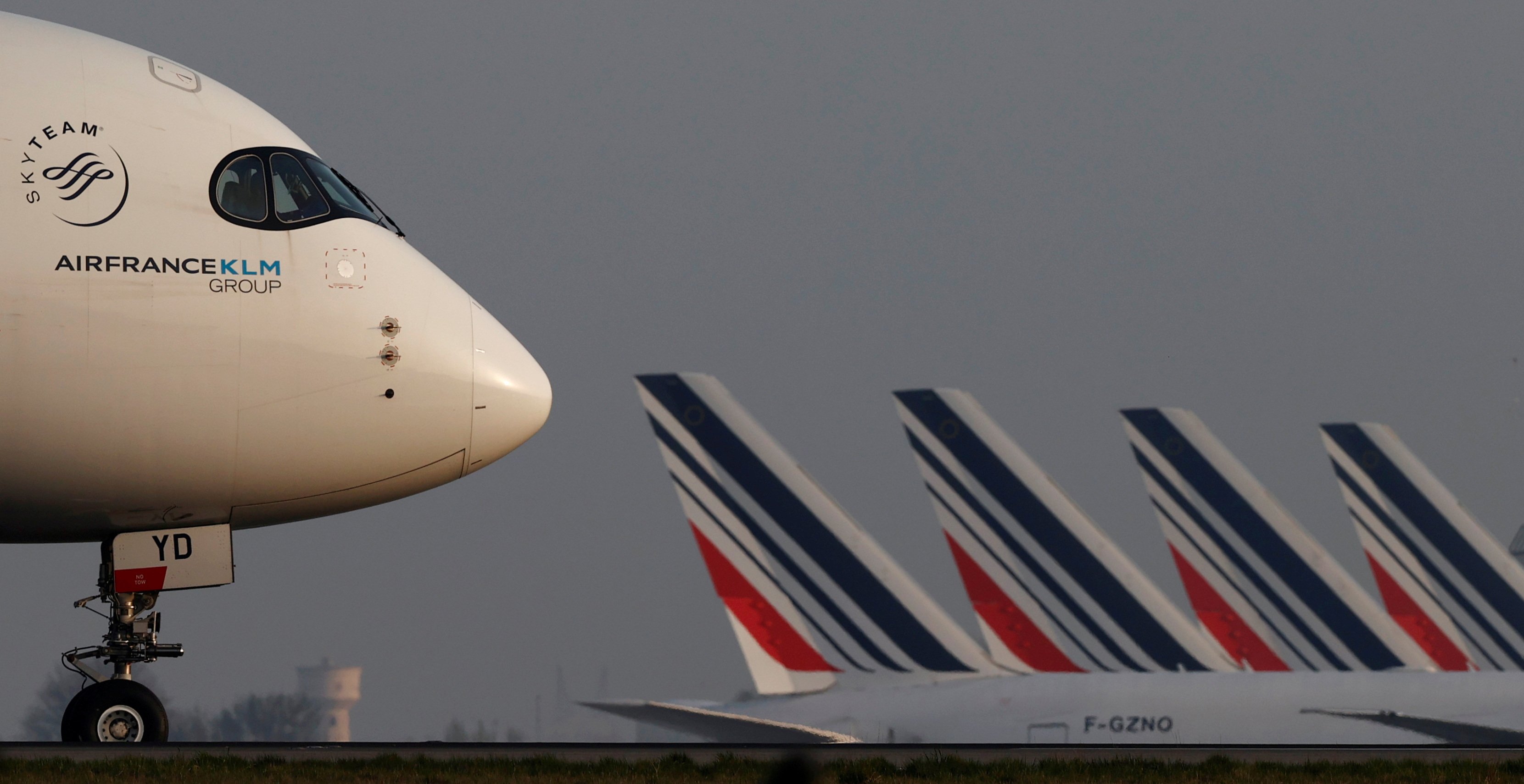 Sous l'oeil de Macron, Air France-KLM et le Groupe ADP veulent enfin devenir alliés