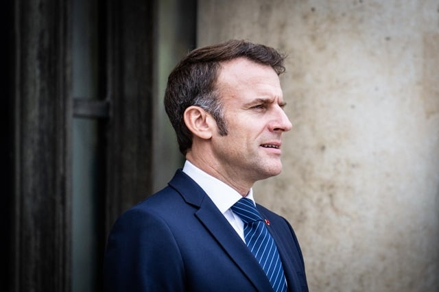 Après la réunion des partis, Macron promet un ministre « dans les 48 heures »