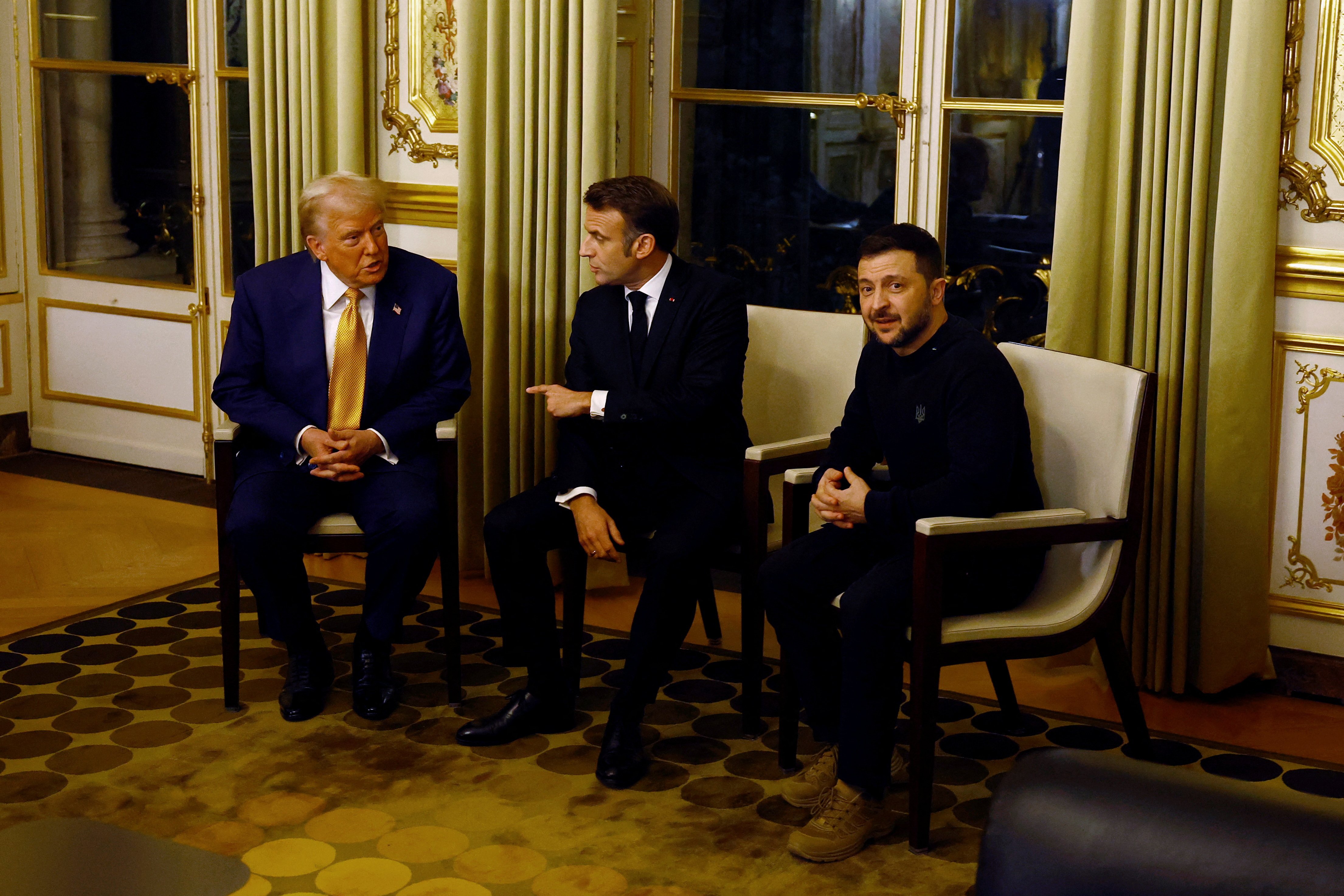 Après sa rencontre avec Trump à Paris, Zelensky insiste pour une « paix durable »