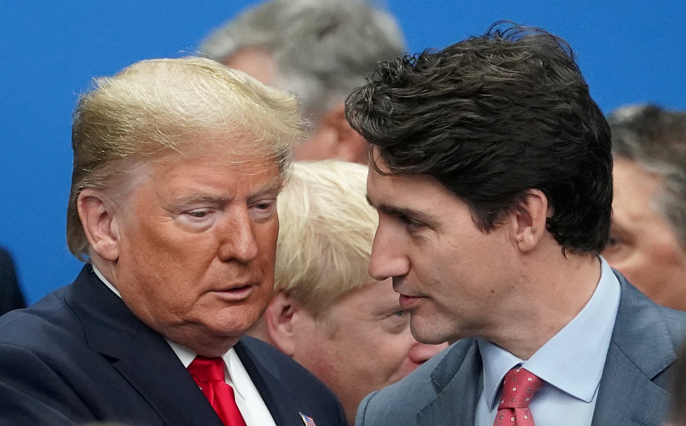 Le Mexique et le Canada tentent d'éviter les droits de douane de Trump