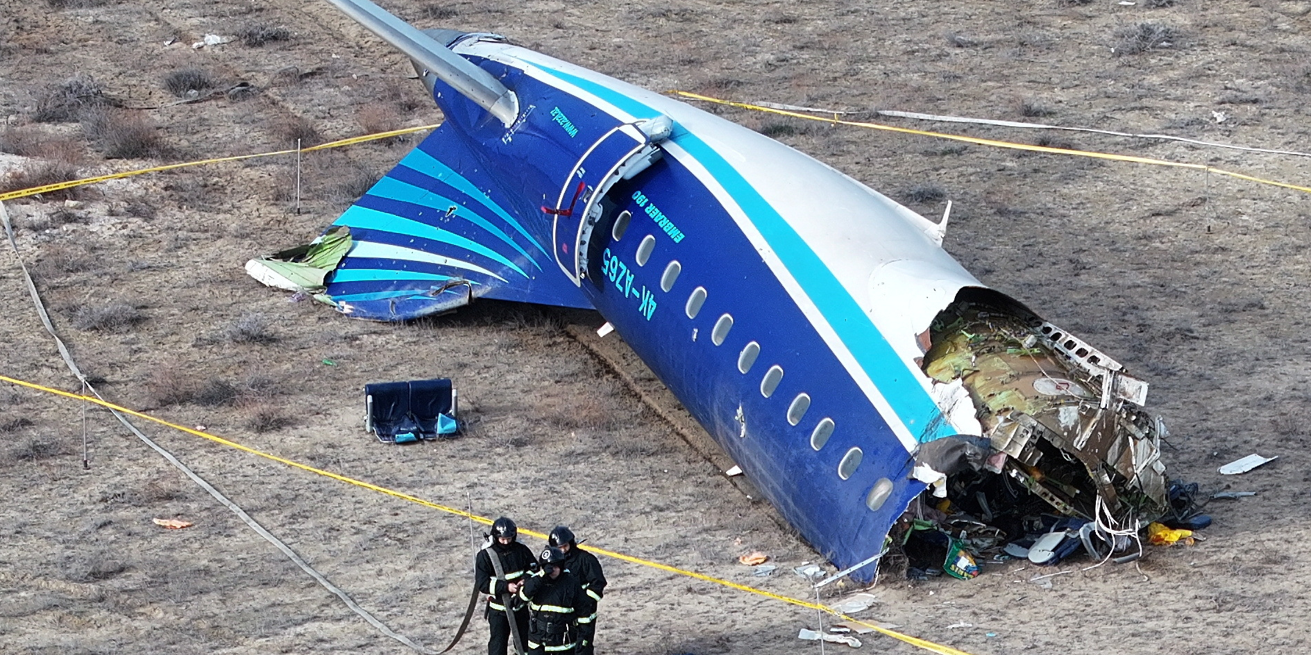 Les hypothèses se multiplient autour du crash d'Azerbaijan Airlines