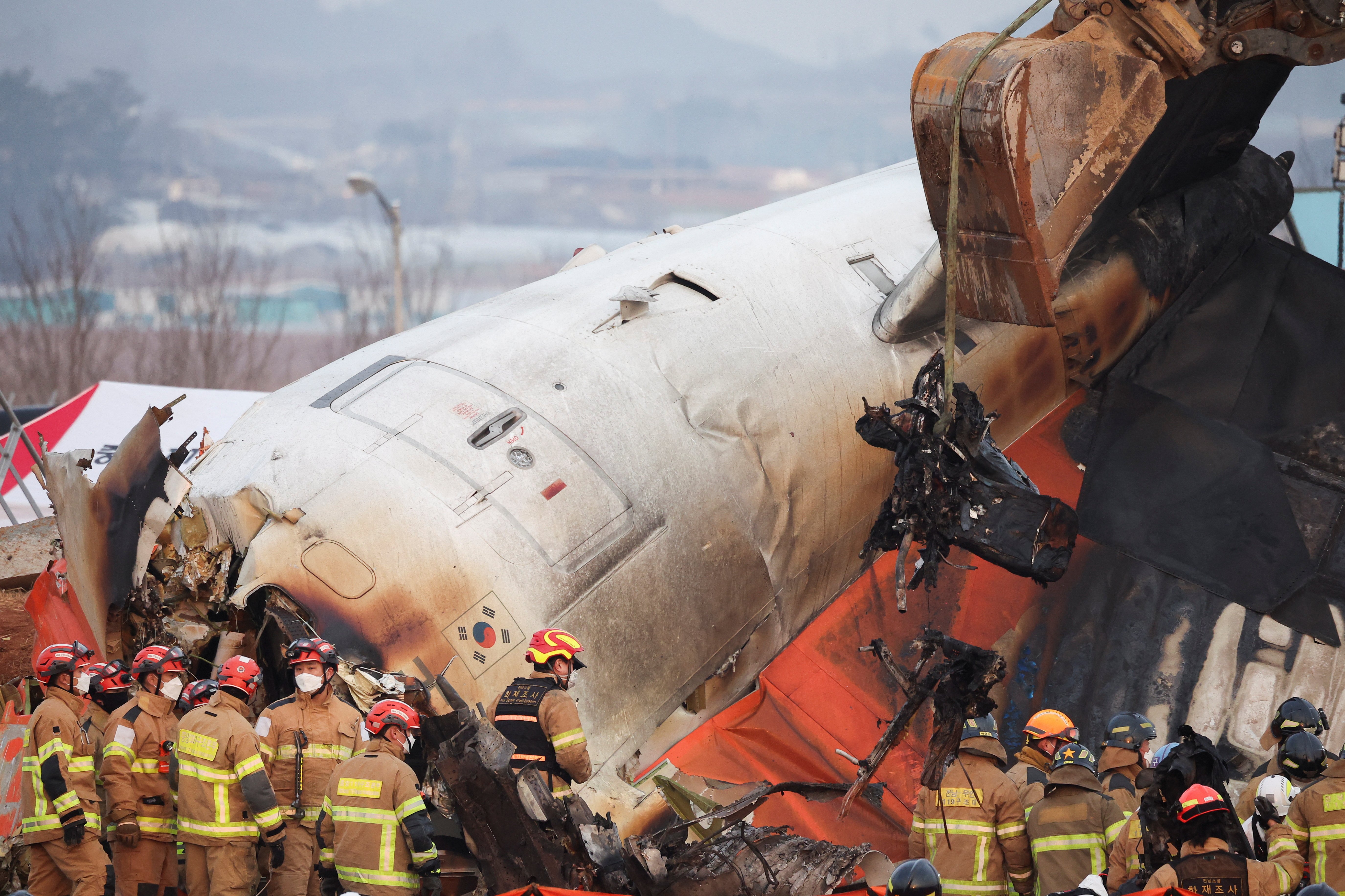 Crash d'avion en Corée du Sud : des perquisitions au siège de Jeju Air