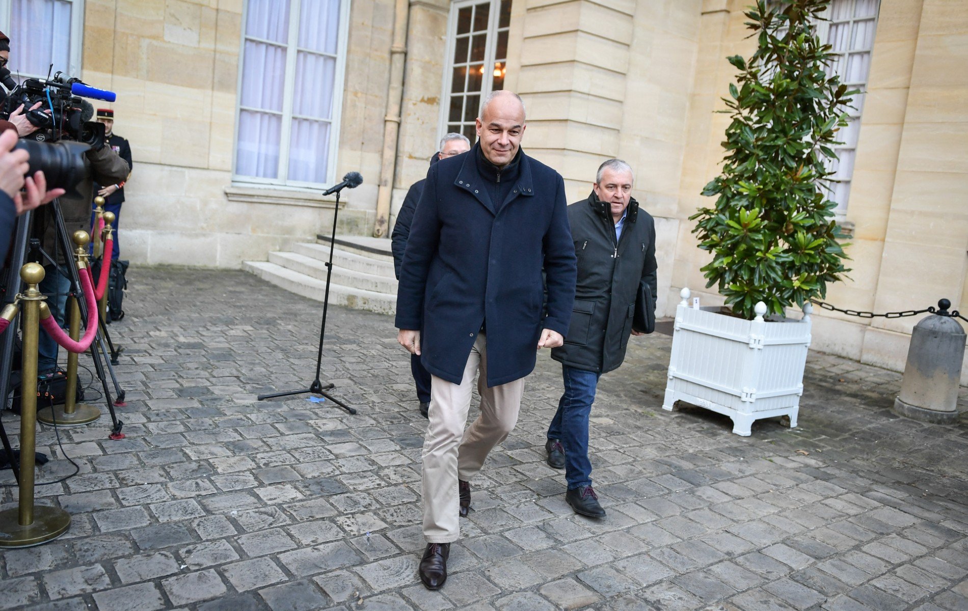 Normes et contrôles : les agriculteurs saisissent la perche tendue par Bayrou