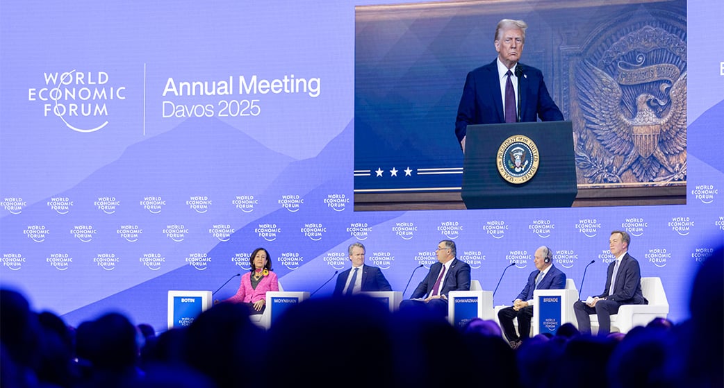 Les élites de Davos secouées par la révolution Trump