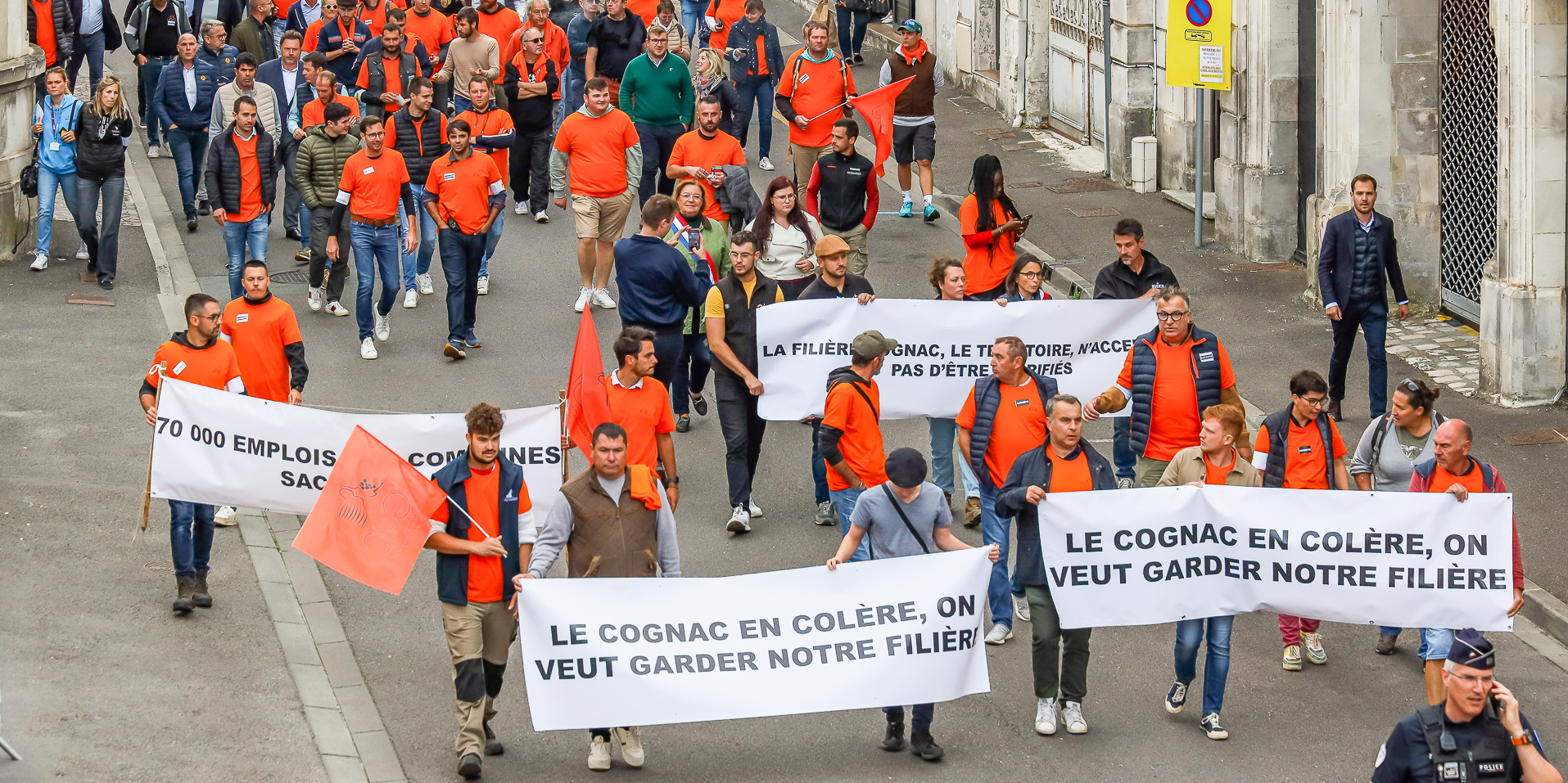 Le cognac n'imposera pas l'embouteillage en Charente face aux craintes de délocalisation