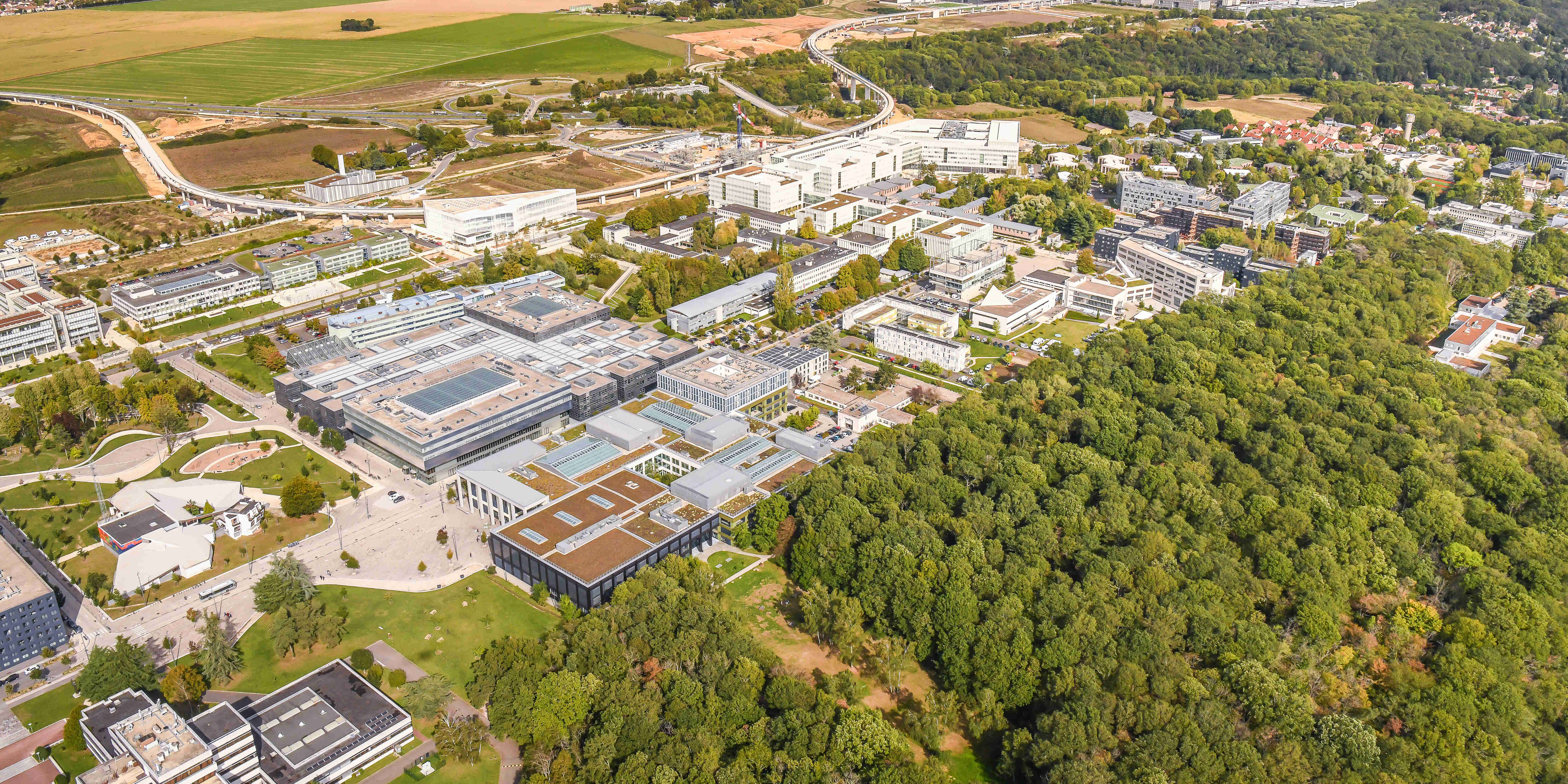 Sommet IA : comment Paris-Saclay est devenu l'épicentre de l'IA à la française