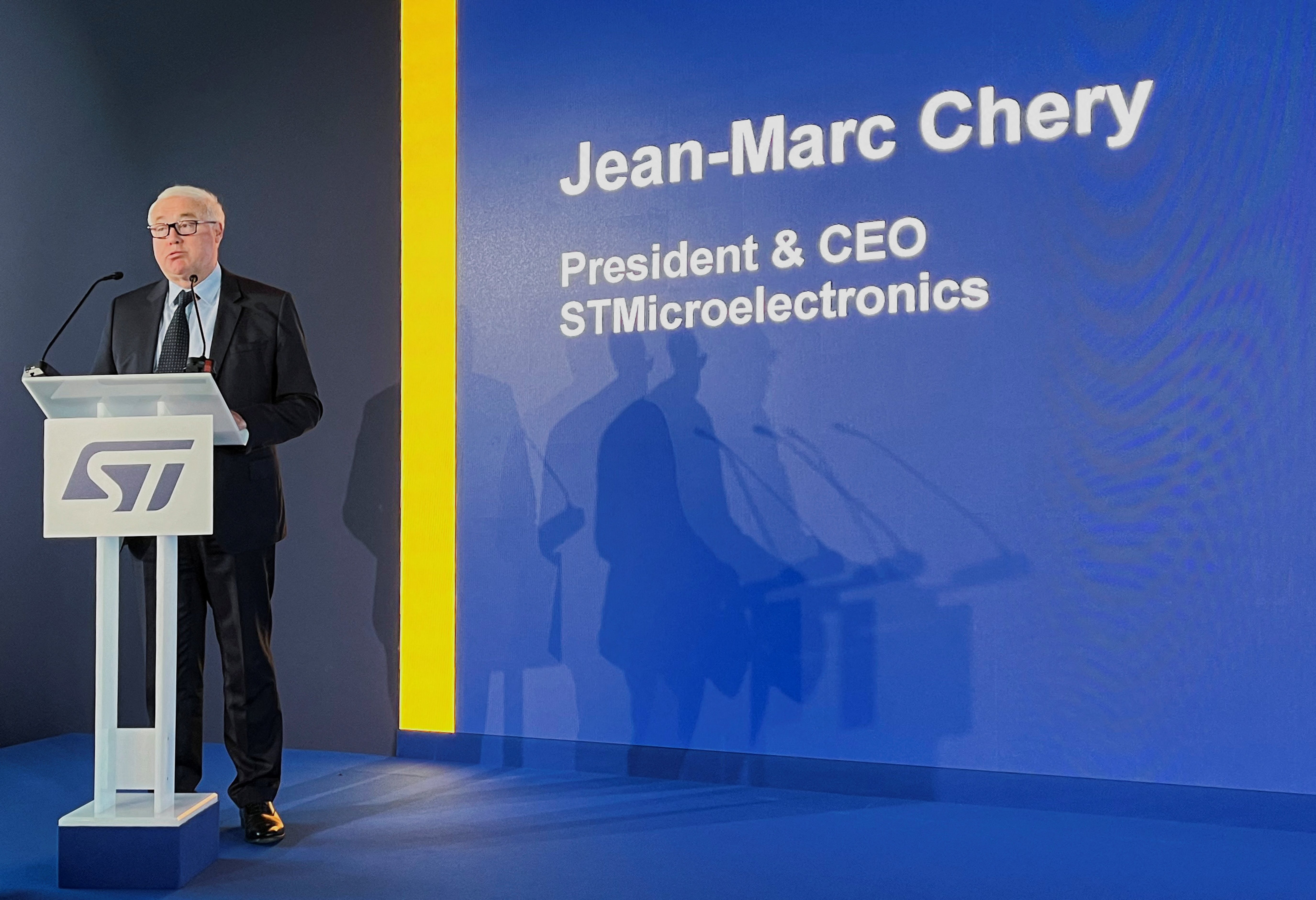 Fragilisé, STMicroelectronics voit sa stratégie mise à l'épreuve