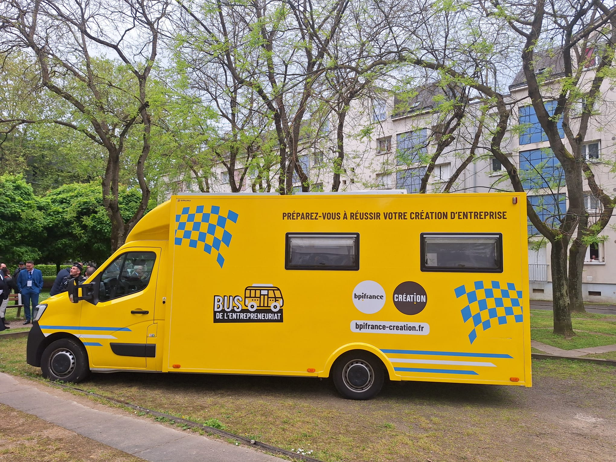 Entrepreneuriat dans les quartiers : les territoires cherchent encore des solutions