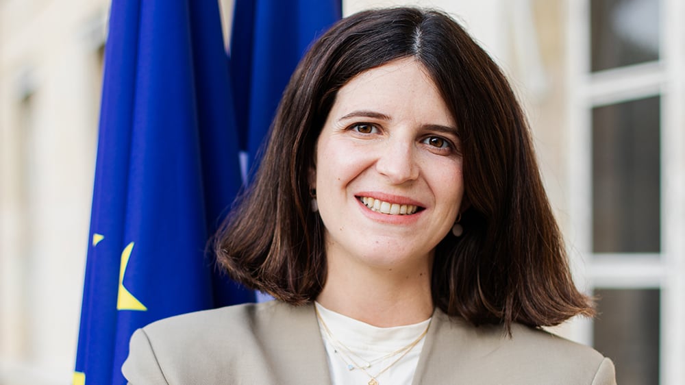 Pour la ministre chargée de l'IA et du numérique Clara Chappaz : «/Les réseaux sociaux avant 15/ans, c'est non/»