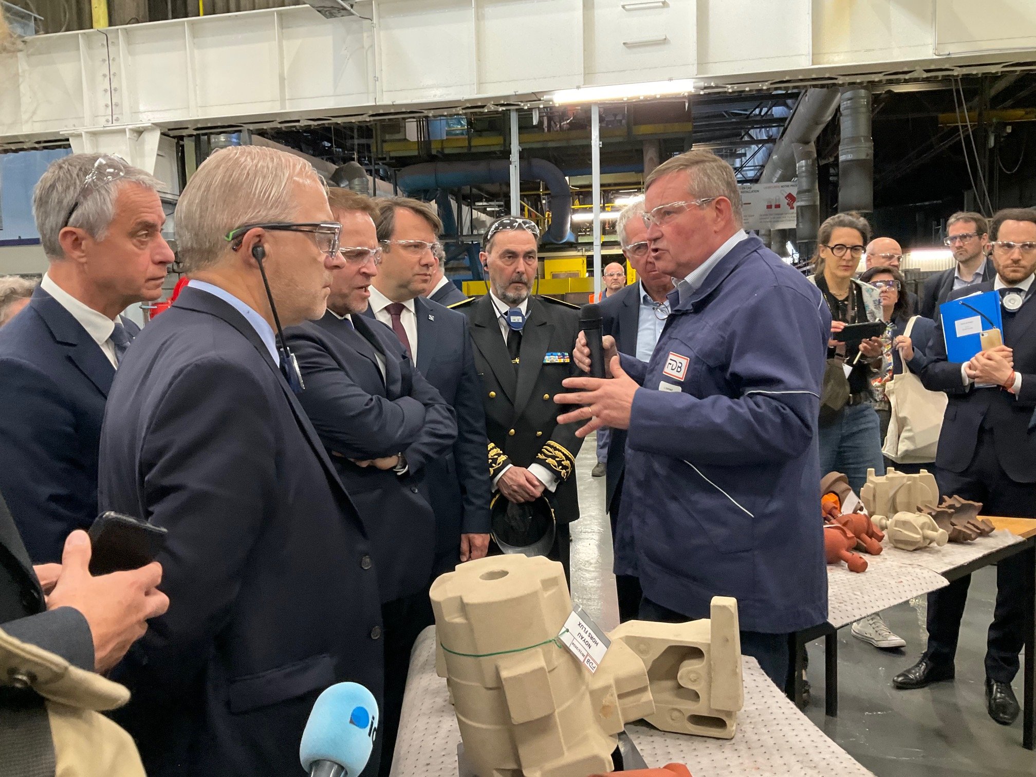Fonderie de Bretagne : au-delà de la production d'obus, la question de la diversification
