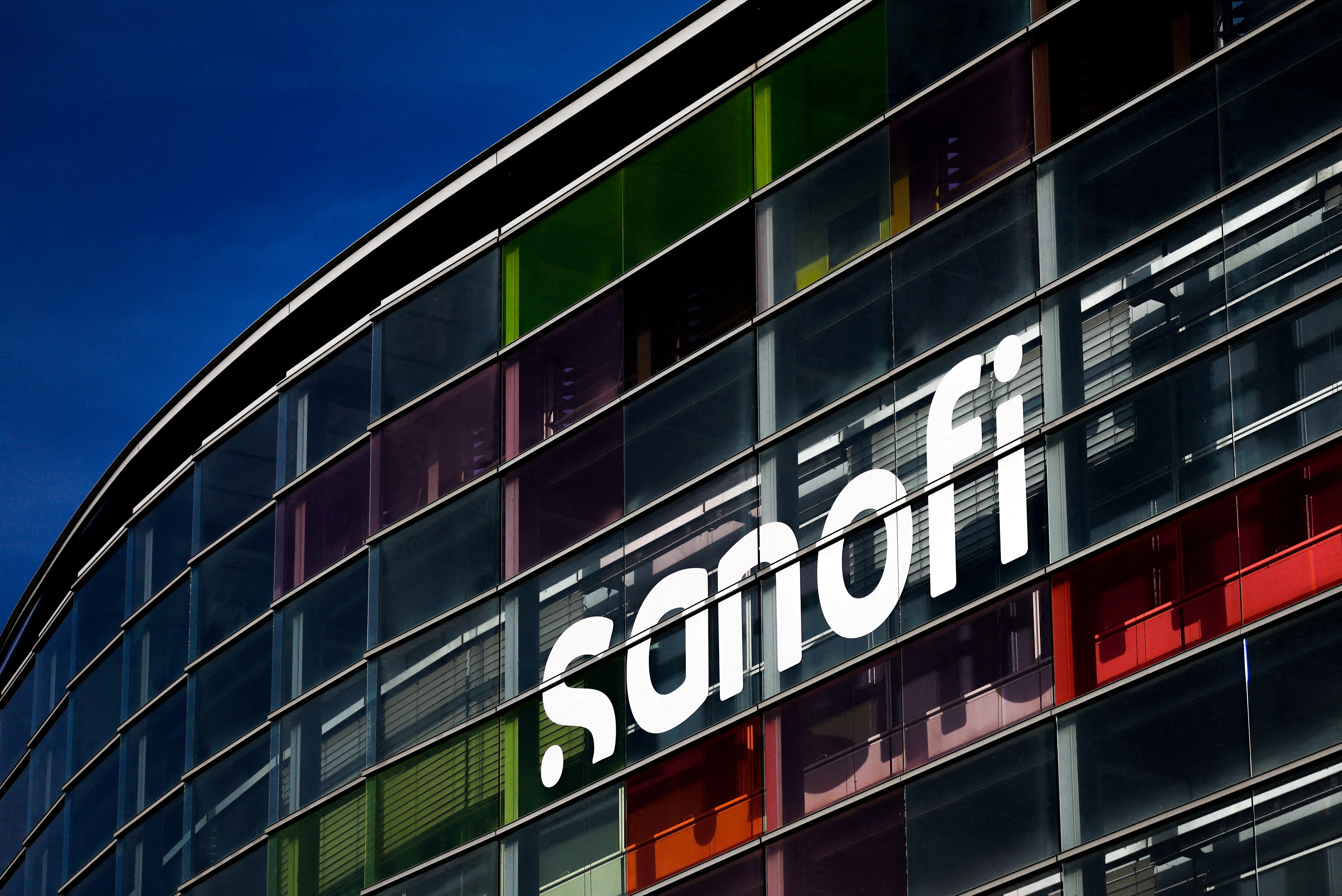 Sanofi: inquiétudes sur l'avenir de l'usine de Maisons-Alfort, bientôt cédée