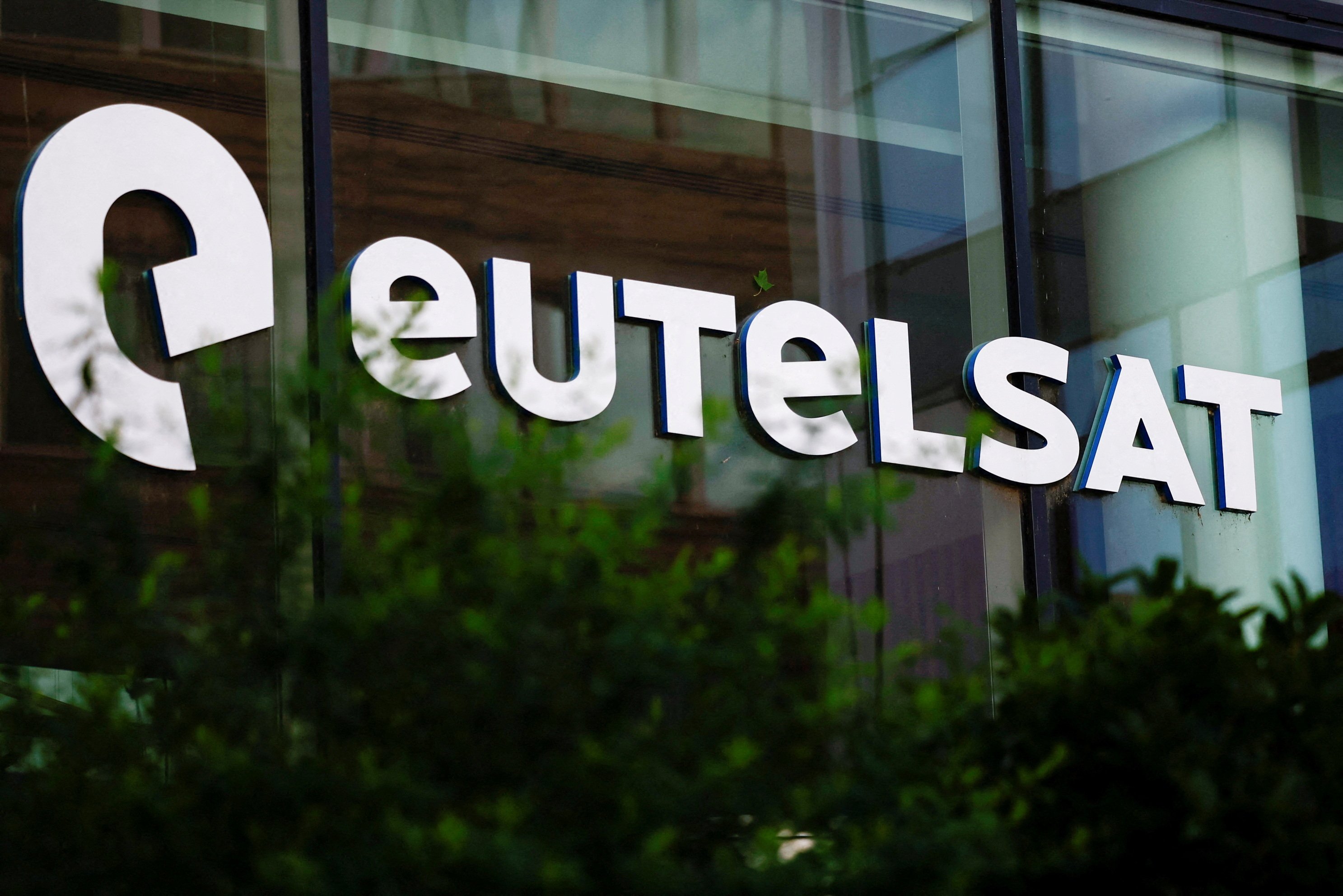 Augmentation de capital de 1,35 milliard : Eutelsat remis en ordre de bataille