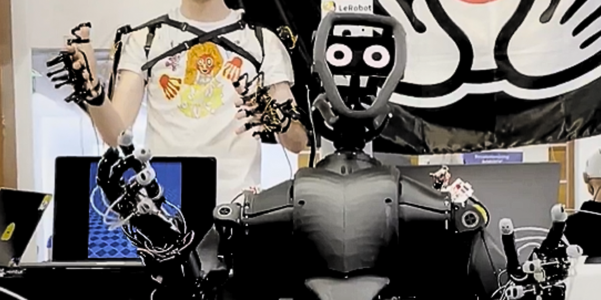 Robots humanoïdes : le franco-américain Hugging Face entre dans la course face à Tesla