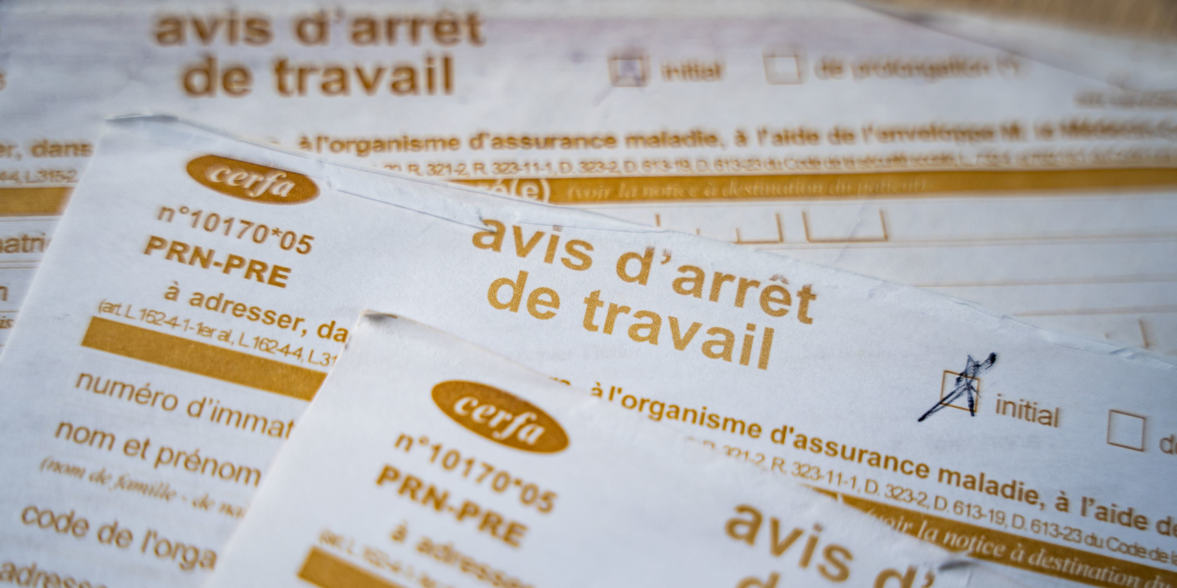 Arrêts maladie et mal-être au travail : les signaux d'alerte se multiplient chez les salariés