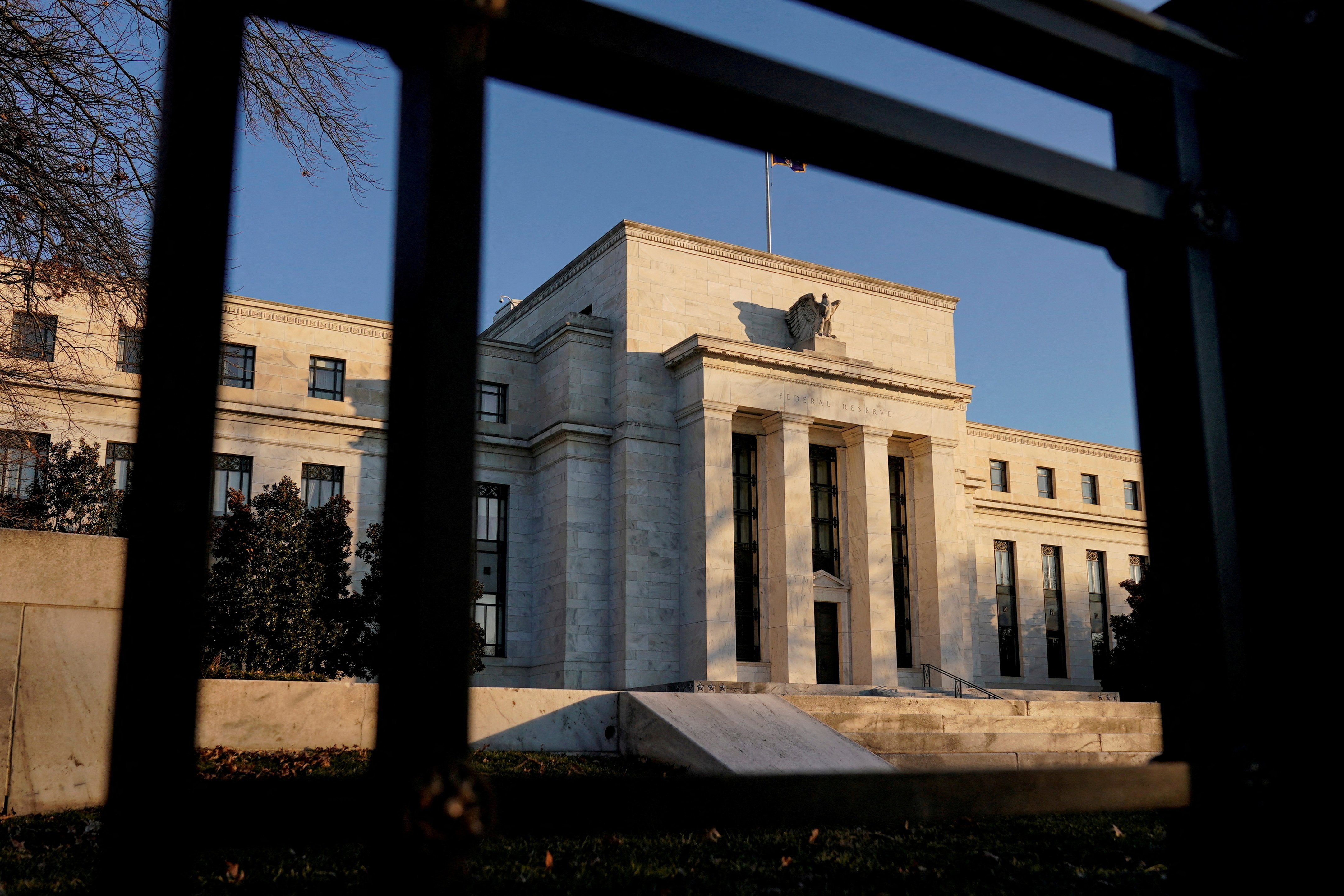Fed : Lisa Cook saisit la justice pour contester son limogeage par Donald Trump