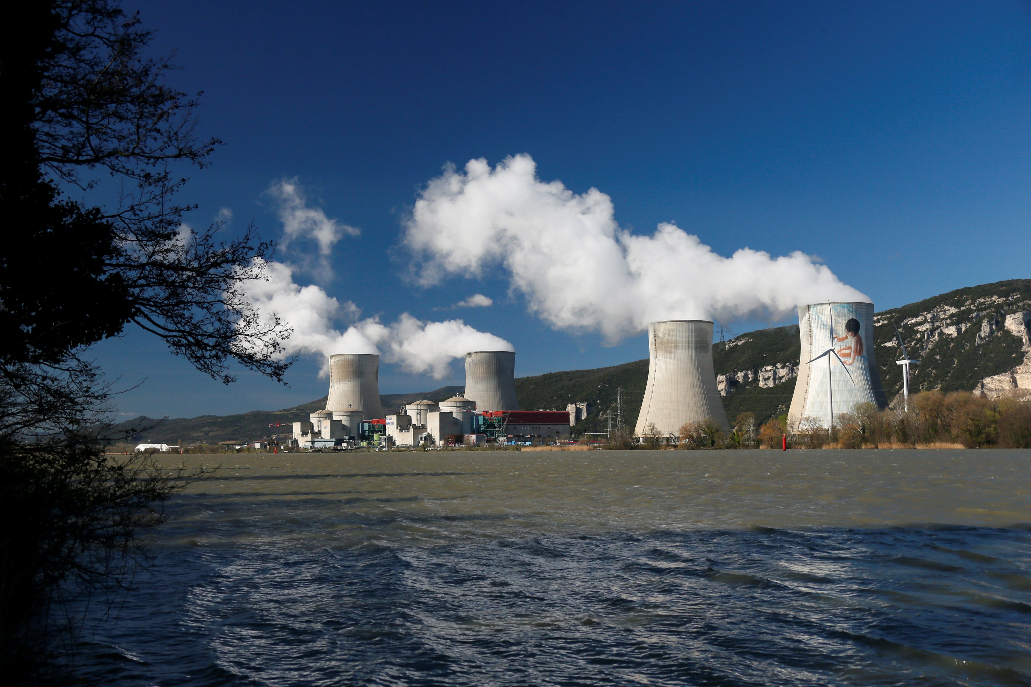 Electricité : les critiques pleuvent sur le plan gouvernemental pour contenir les factures