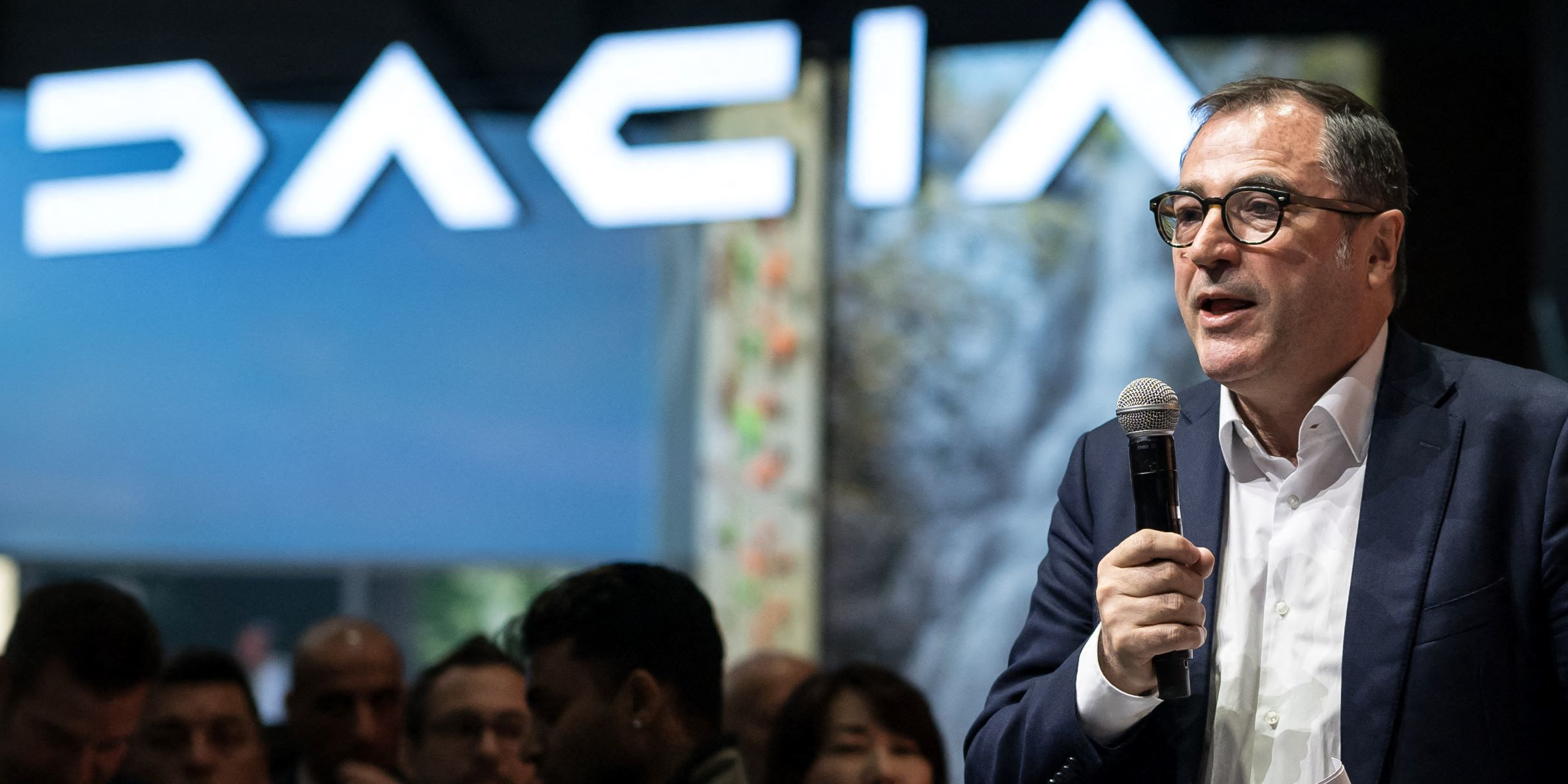 Succession de Luca de Meo : Denis Le Vot, le candidat maison qui séduit Renault