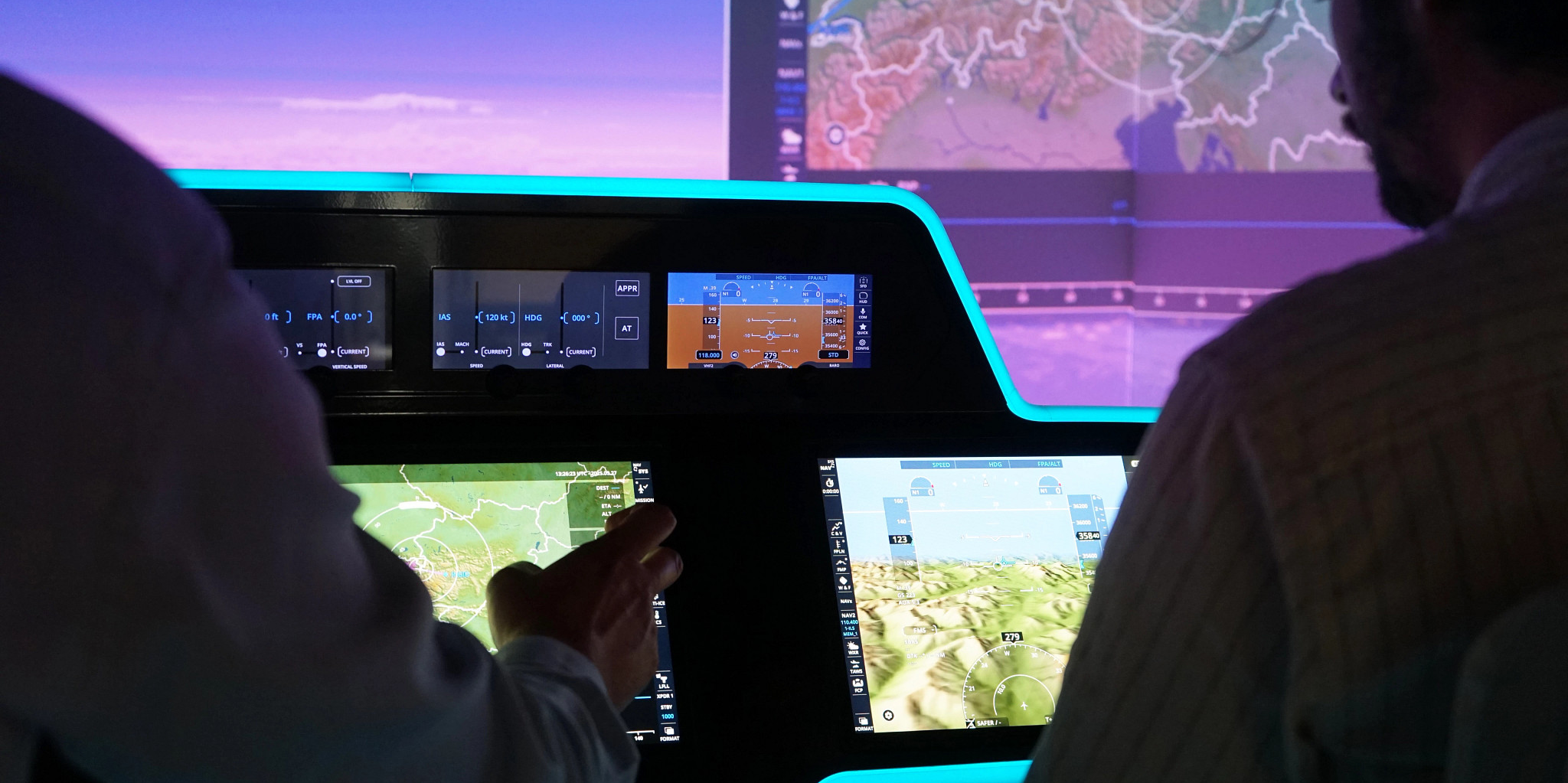 Thales finalise le futur « cerveau » connecté des Airbus