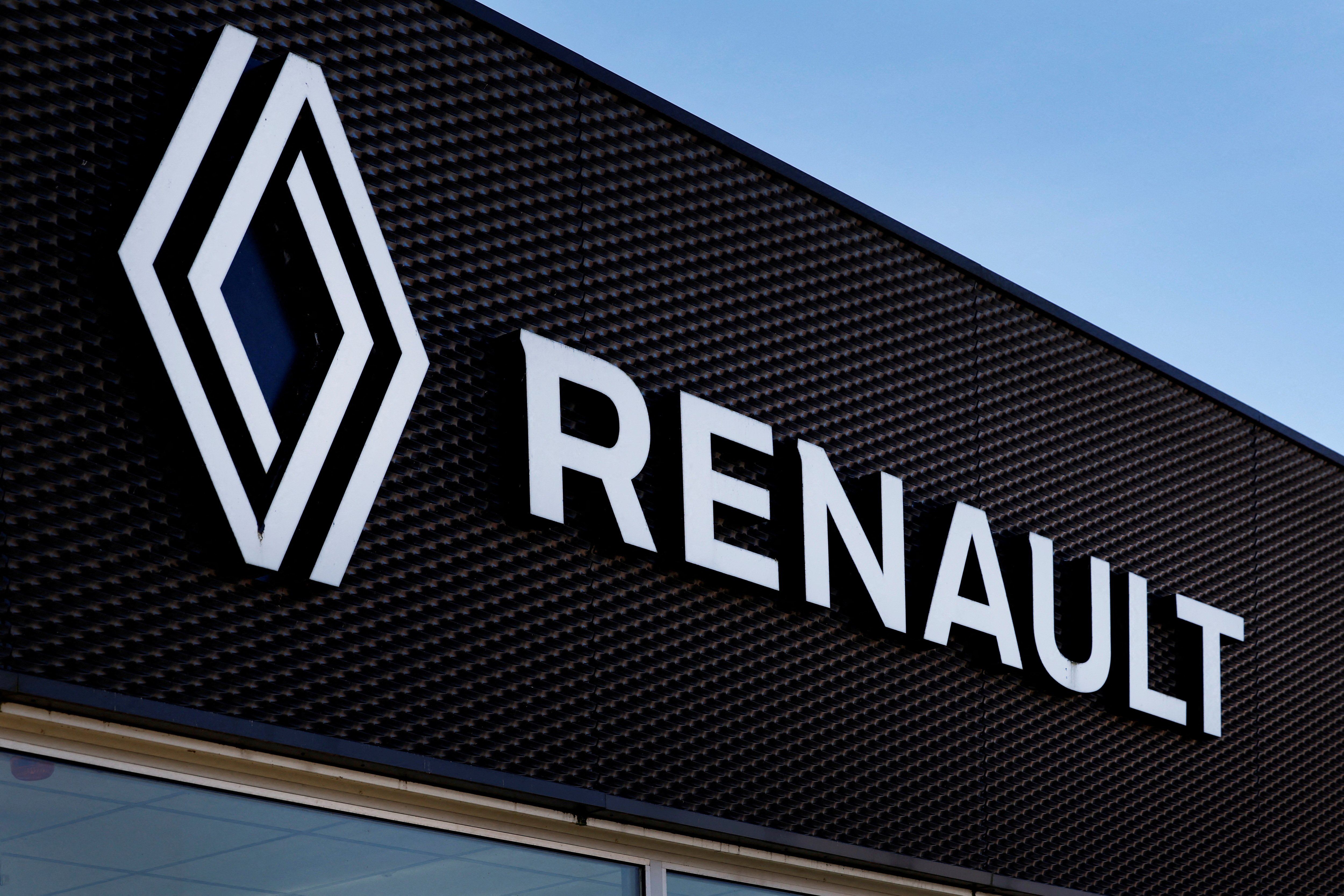 Renault sous l'électrochoc boursier après son avertissement