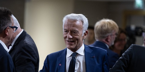 Deux jours fériés en moins : le patronat vent debout contre un projet de taxe