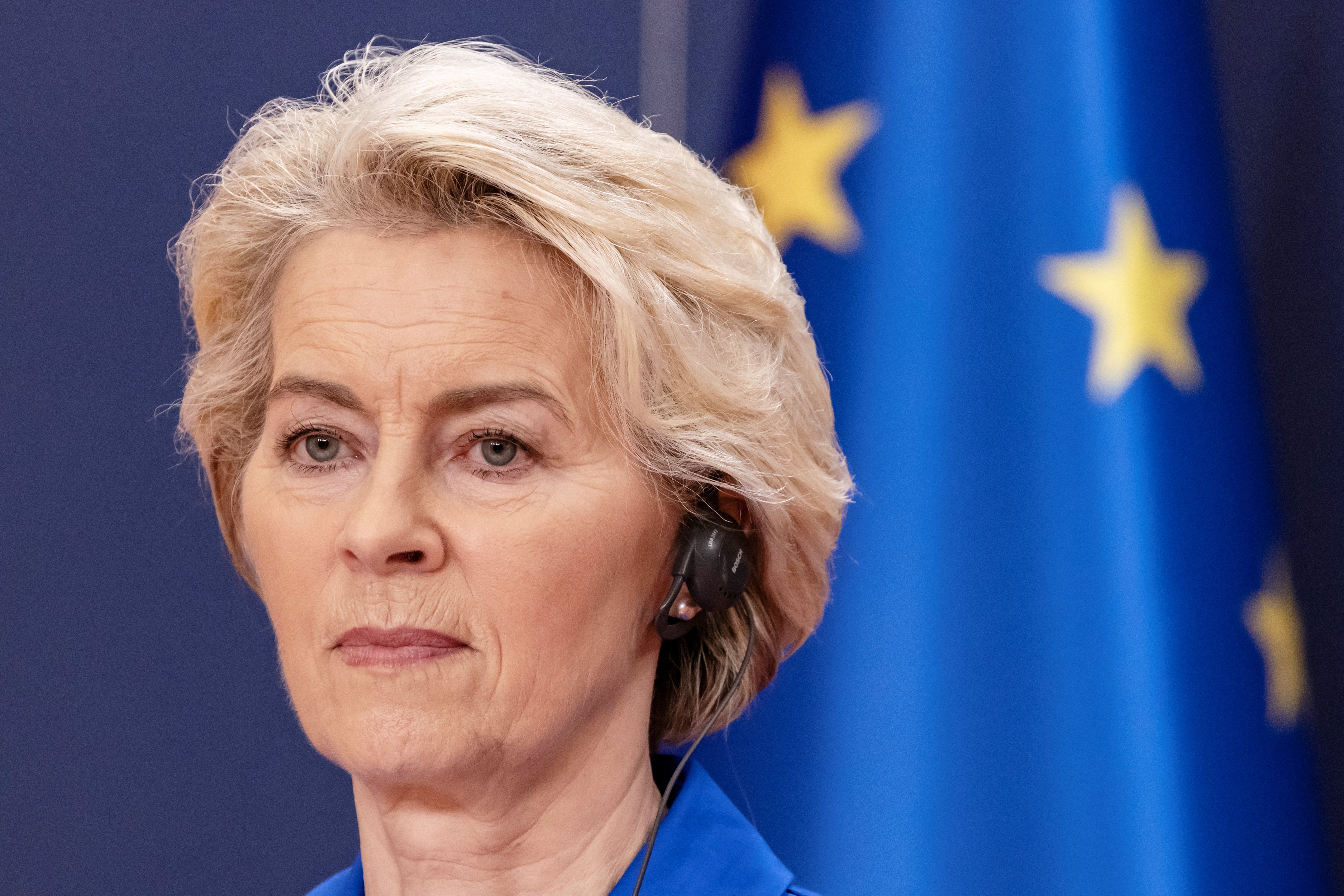 Voiture électrique : Ursula von der Leyen ne veut « pas laisser la Chine s'emparer de cette industrie »