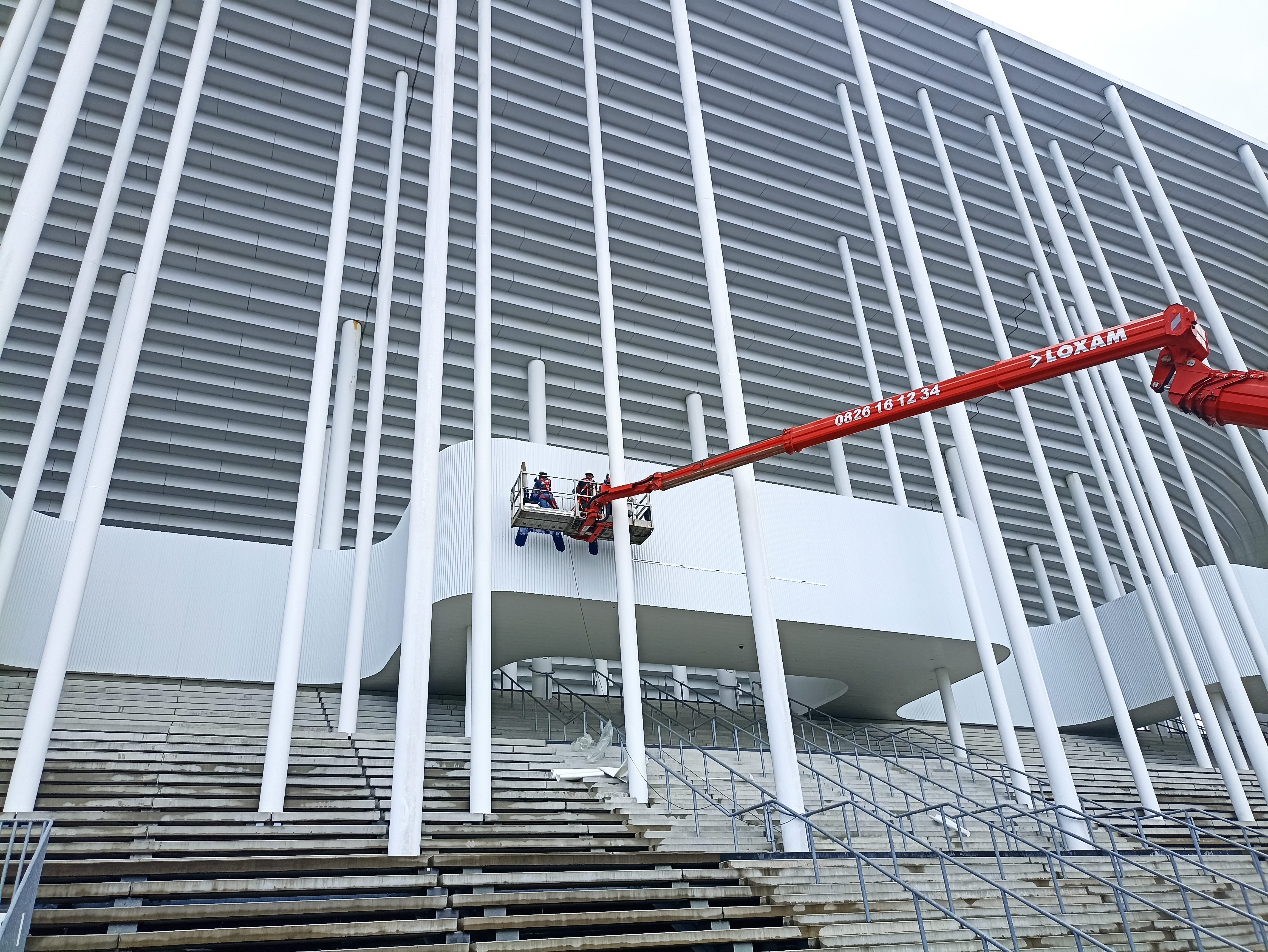 Bordeaux Métropole au défi de la gestion de son stade après la faillite de Vinci et Fayat