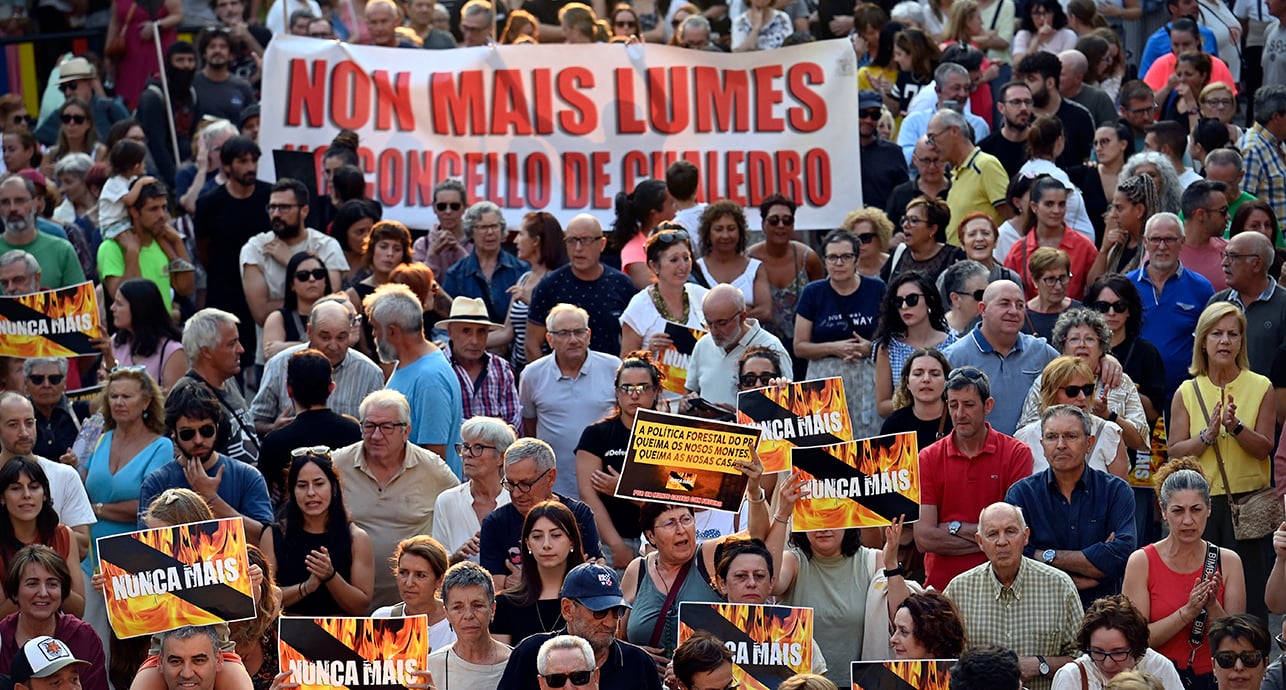 Incendies en Espagne : le feu gagne le champ politique