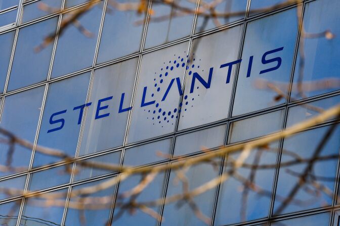 Stellantis va arrêter la production trois semaines à Poissy