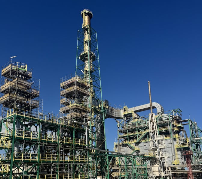 A La Mède, TotalEnergies accélère sur la production de carburant aérien durable
