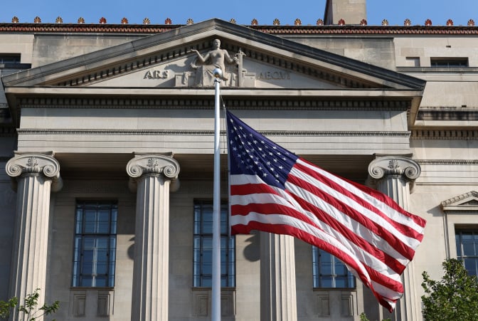 Fiscalité des holdings : quand la France s'inspire des États-Unis