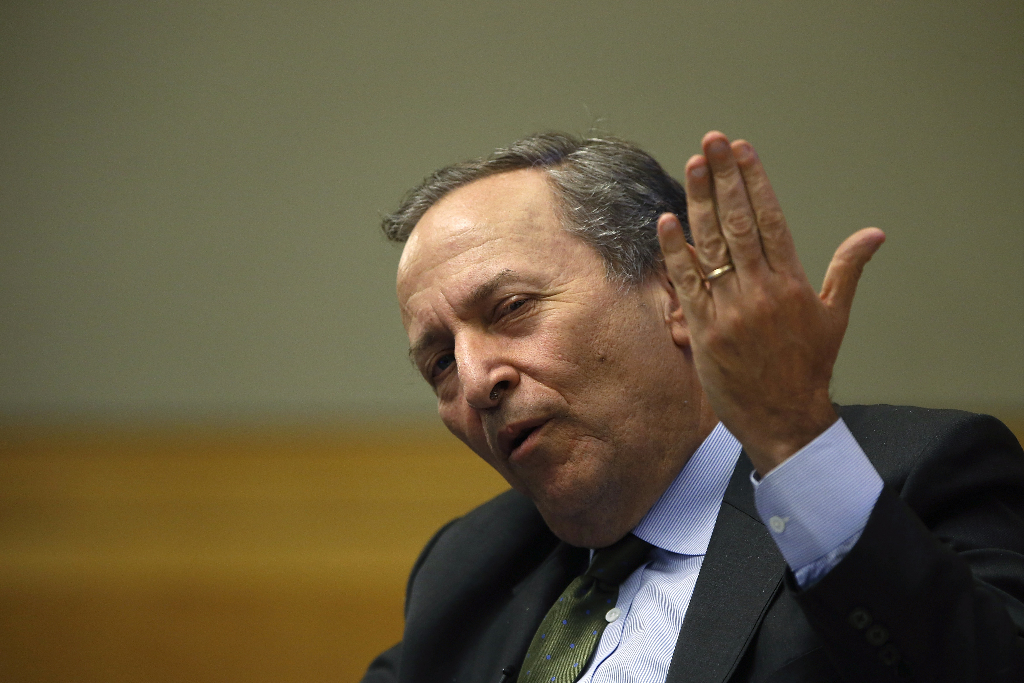 Larry Summers : 