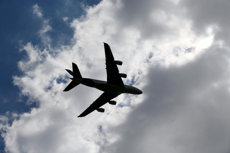 Le trafic aérien dégringole de 20% en France : les aéroports demandent l'annulation de taxes spécifiques
